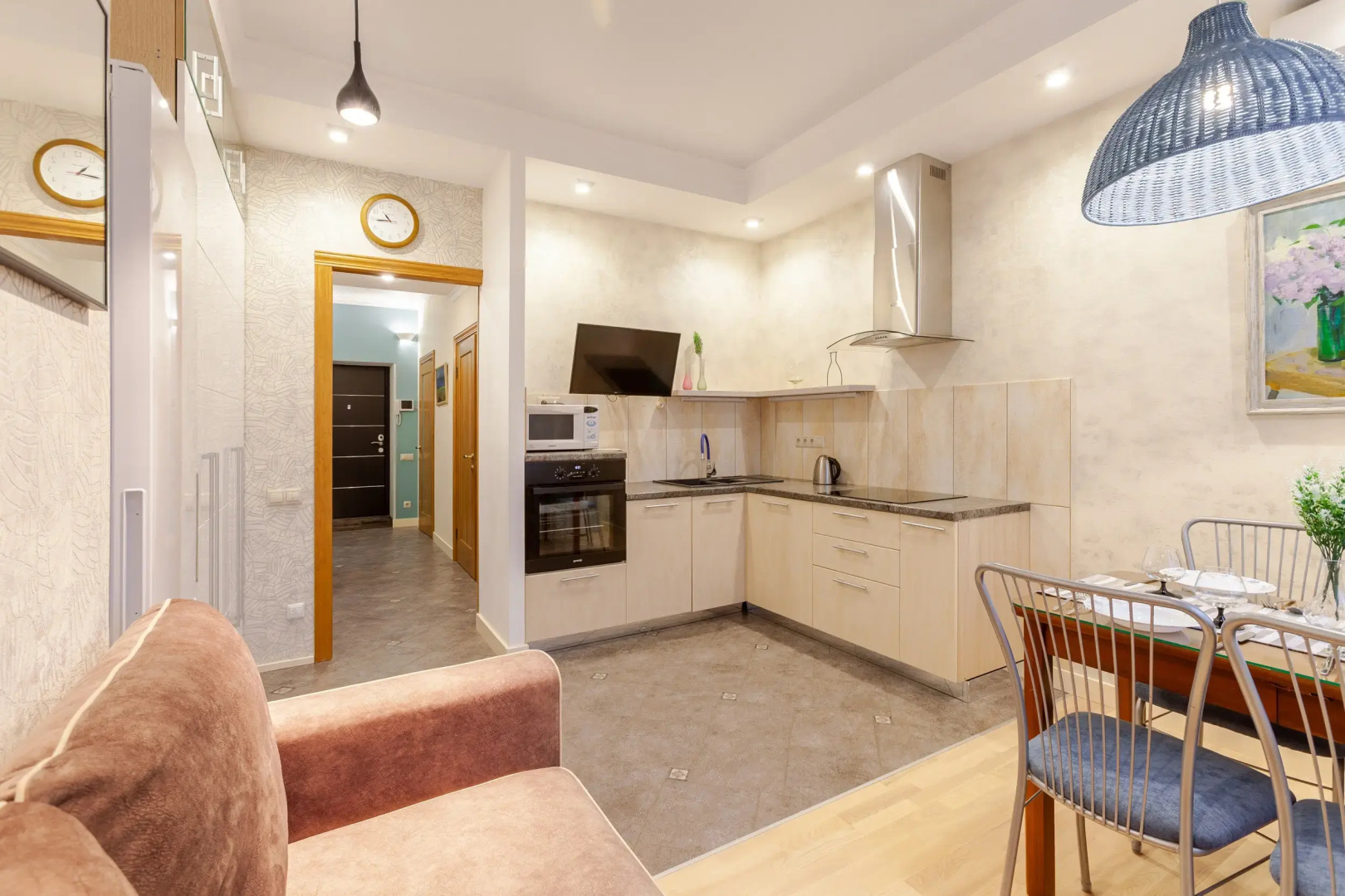 Апартаменты RentPlaza на набережной