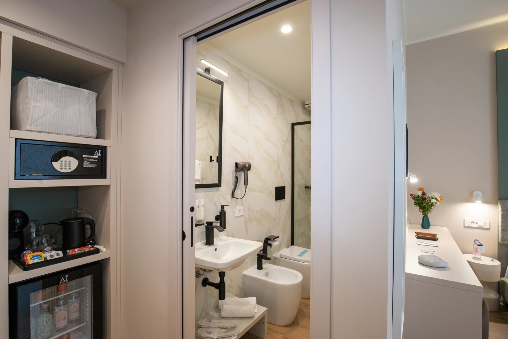 Бутик-отель Aiello Hotels - Isola Design District