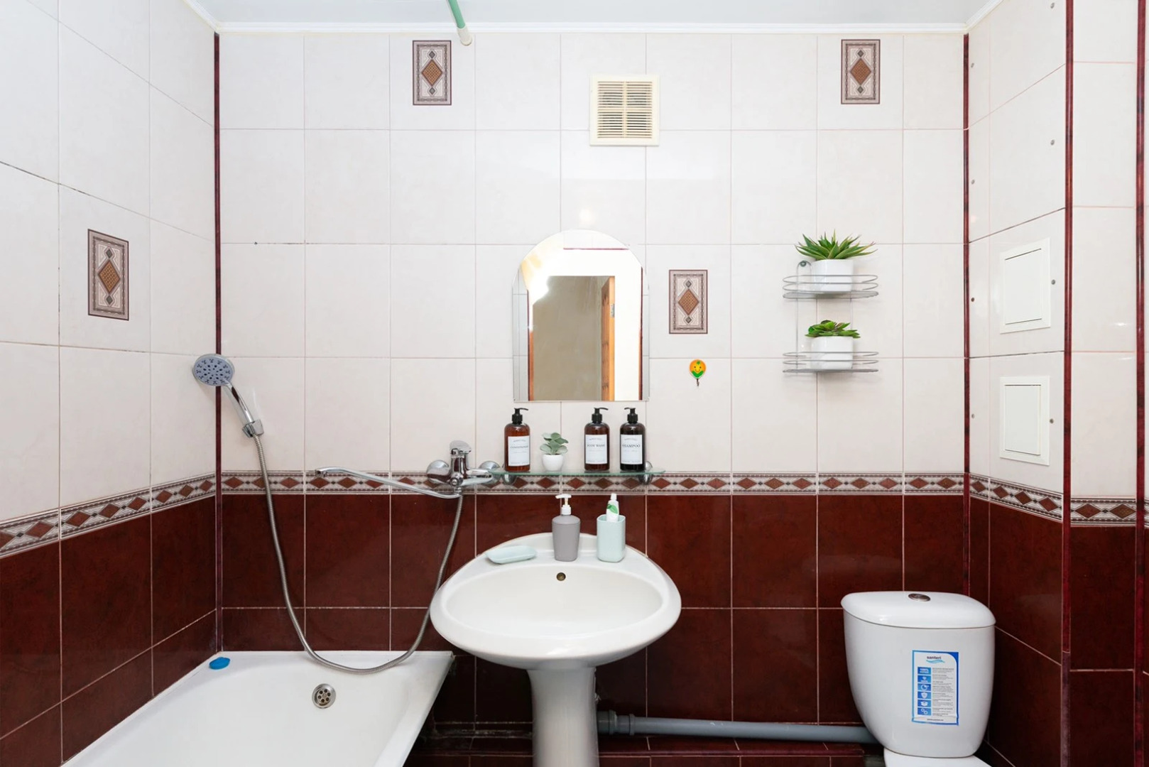 Апартаменты Сирень на главной улице с видом на Драмтеатр