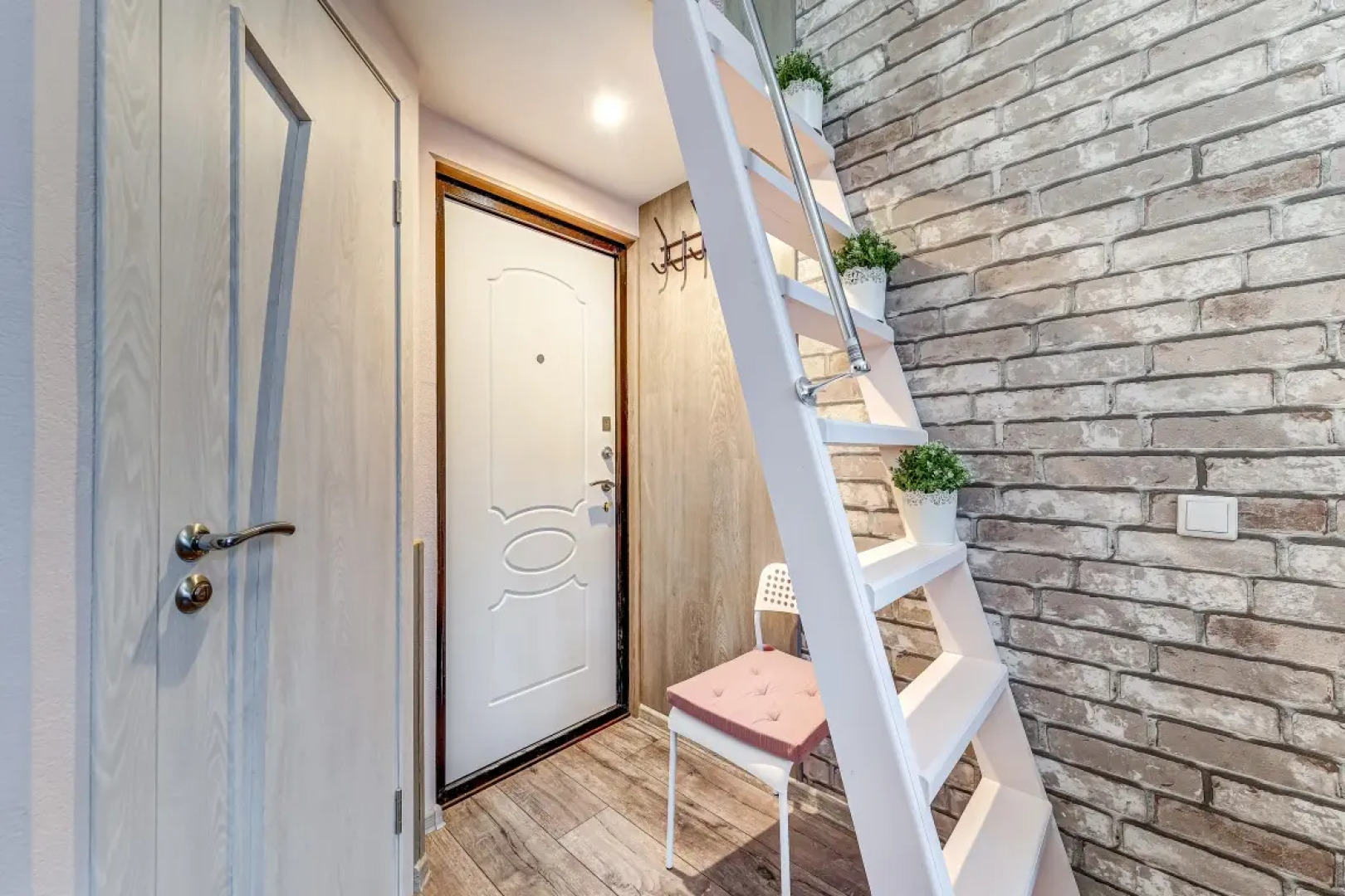 Апартаменты Евростудия 7 на Нарвской (НАР7)