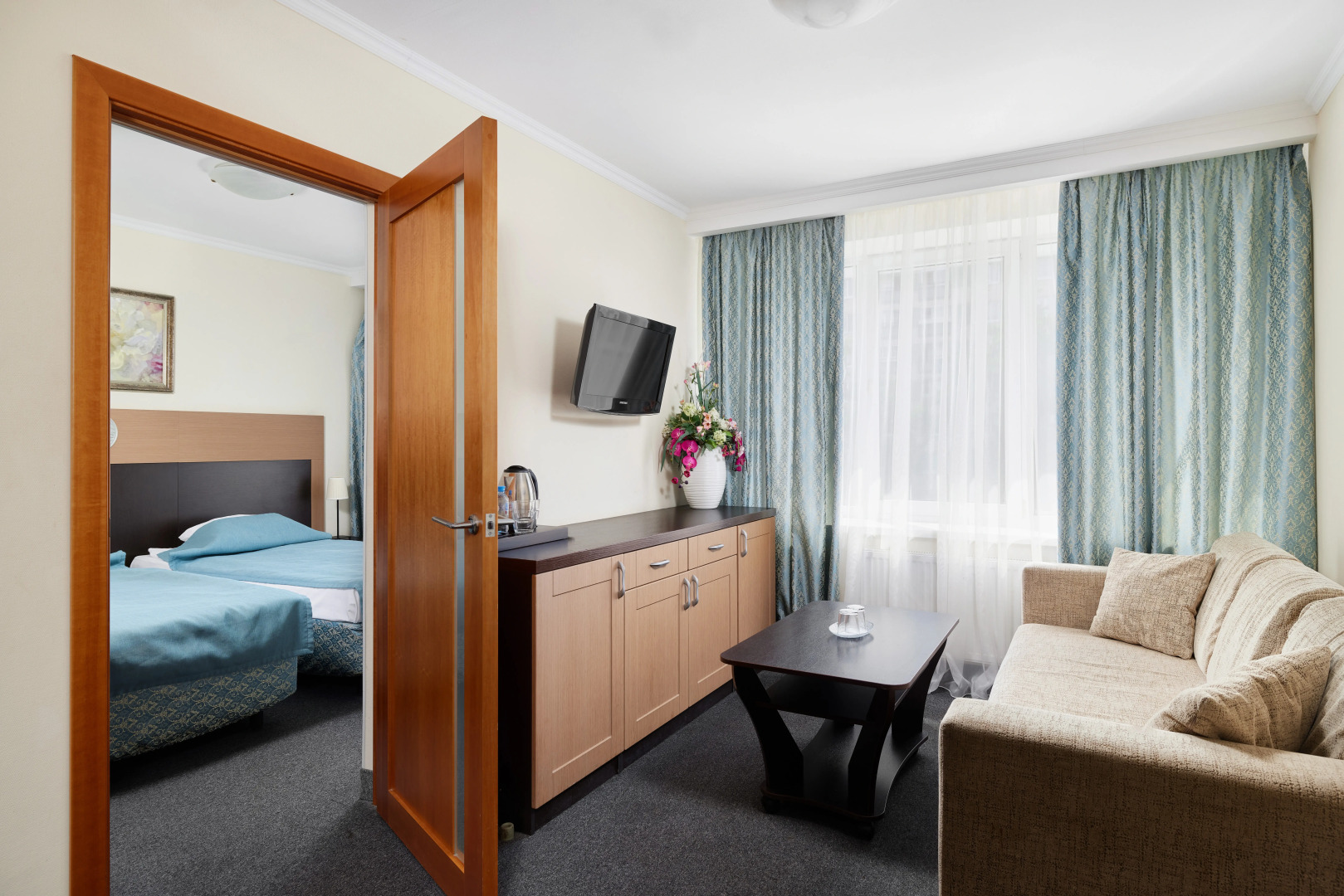 Отель Спутник