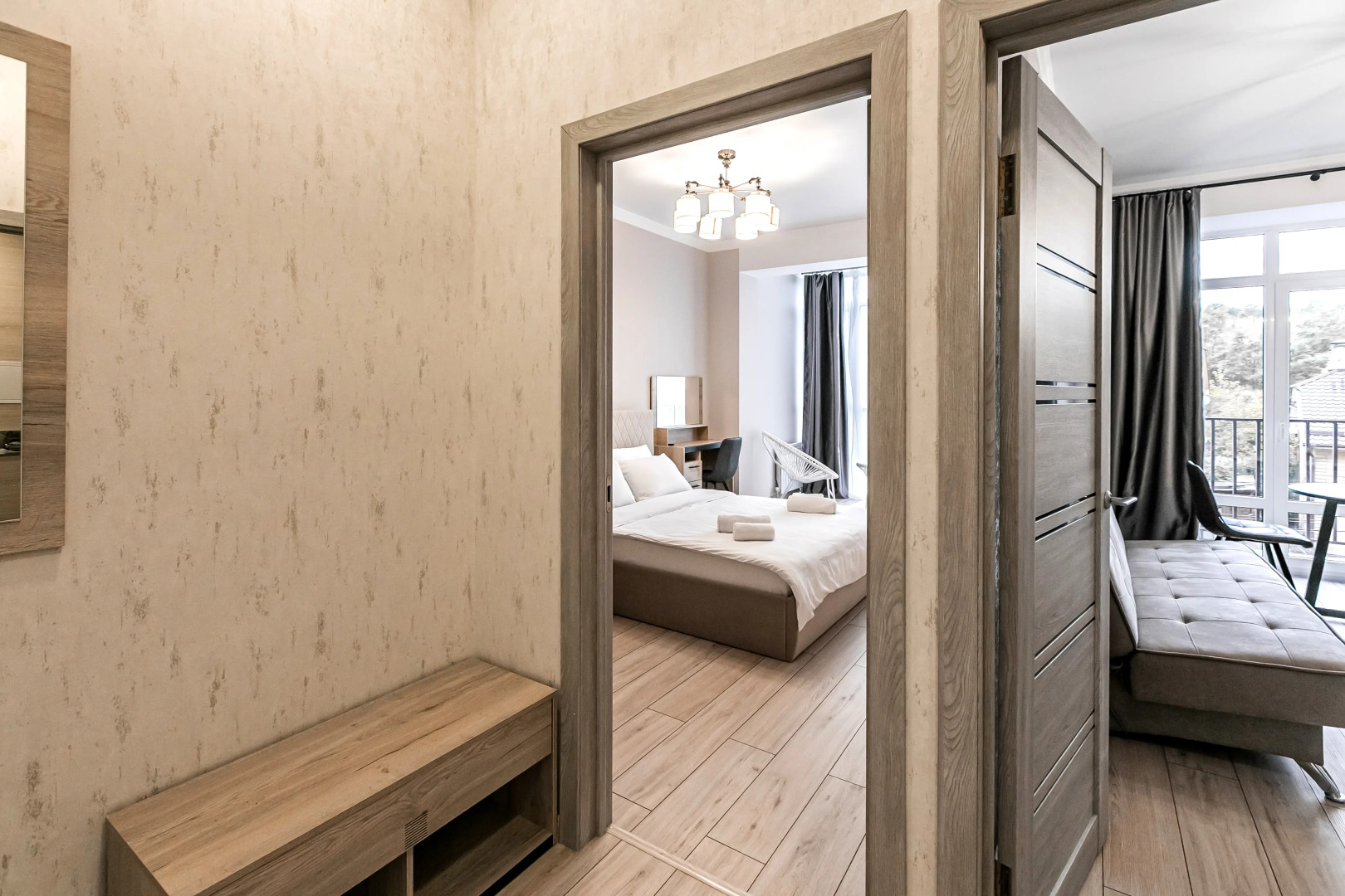 Апартаменты Жасмин от Ирины Савельевой - С лаундж-зоной и балконом- В курортной зоне- У входа в верхний Национальный парк