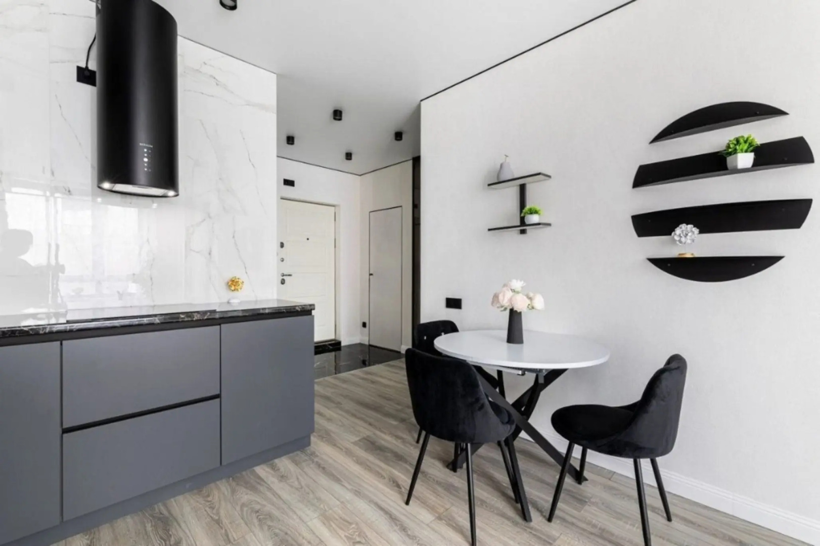 Квартира Стильная 2-к в ЖК Бизнес-класса "SavinHouse" в 5 минутах от Аквапарка Ривьера