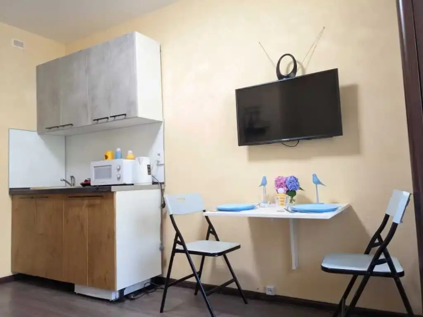 Апартаменты LovelyHome39 Студия 2 на Аллее Смелых