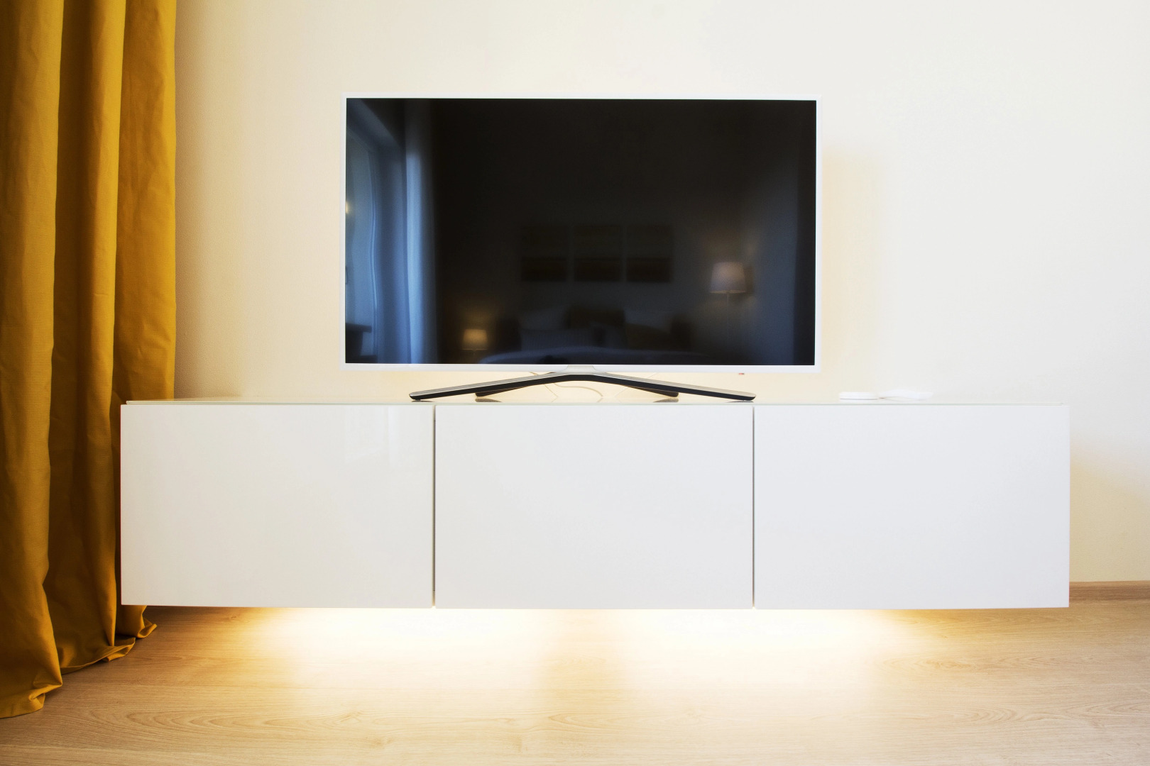 Апартаменты Cozy River and Park View Apartment