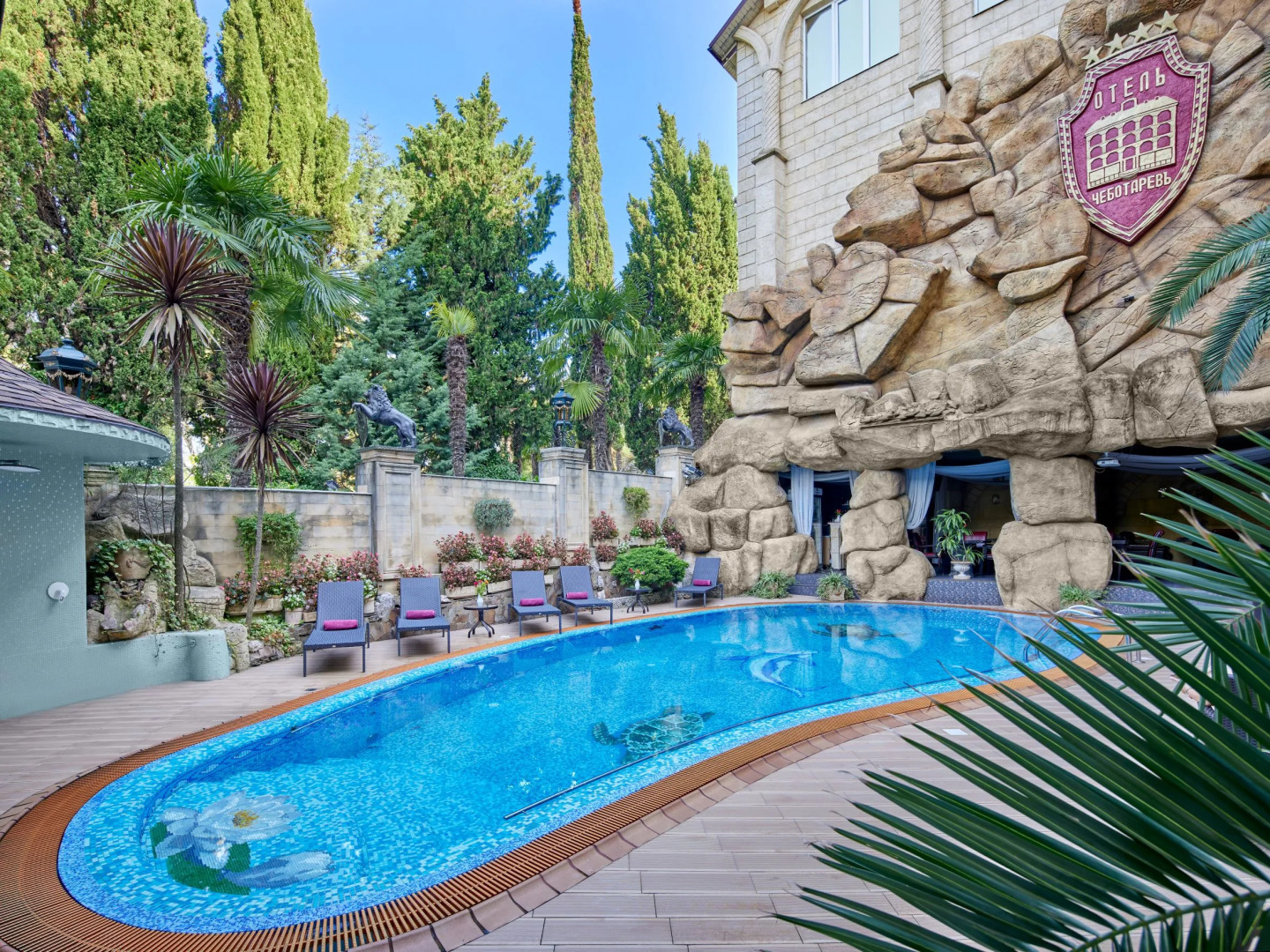 Отель Чеботаревъ