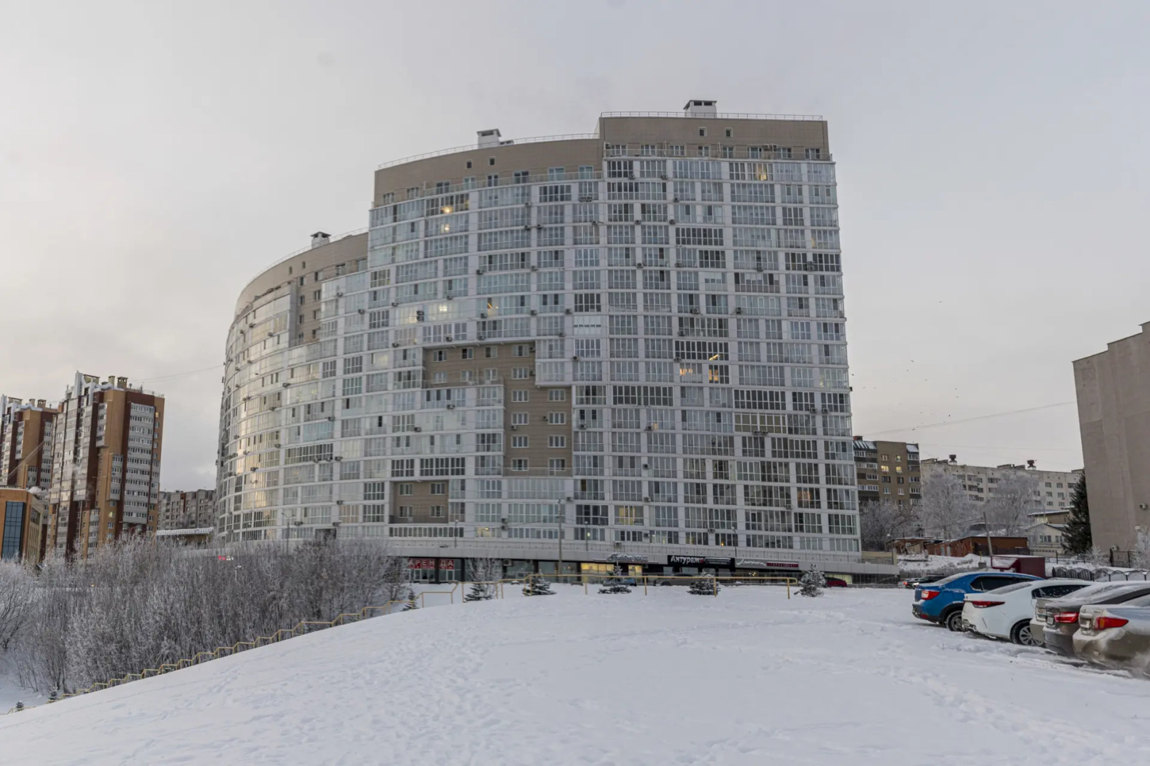 Квартира 3-к с панорамными окнами на залив от RentAp, 6 сп.мест