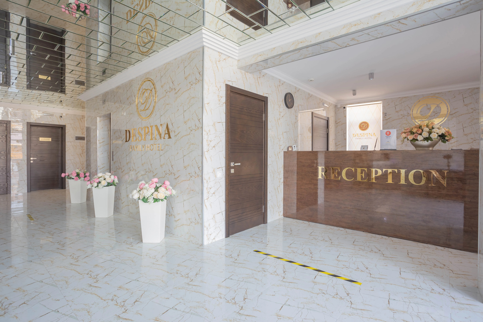 Отель Despina Family Hotel