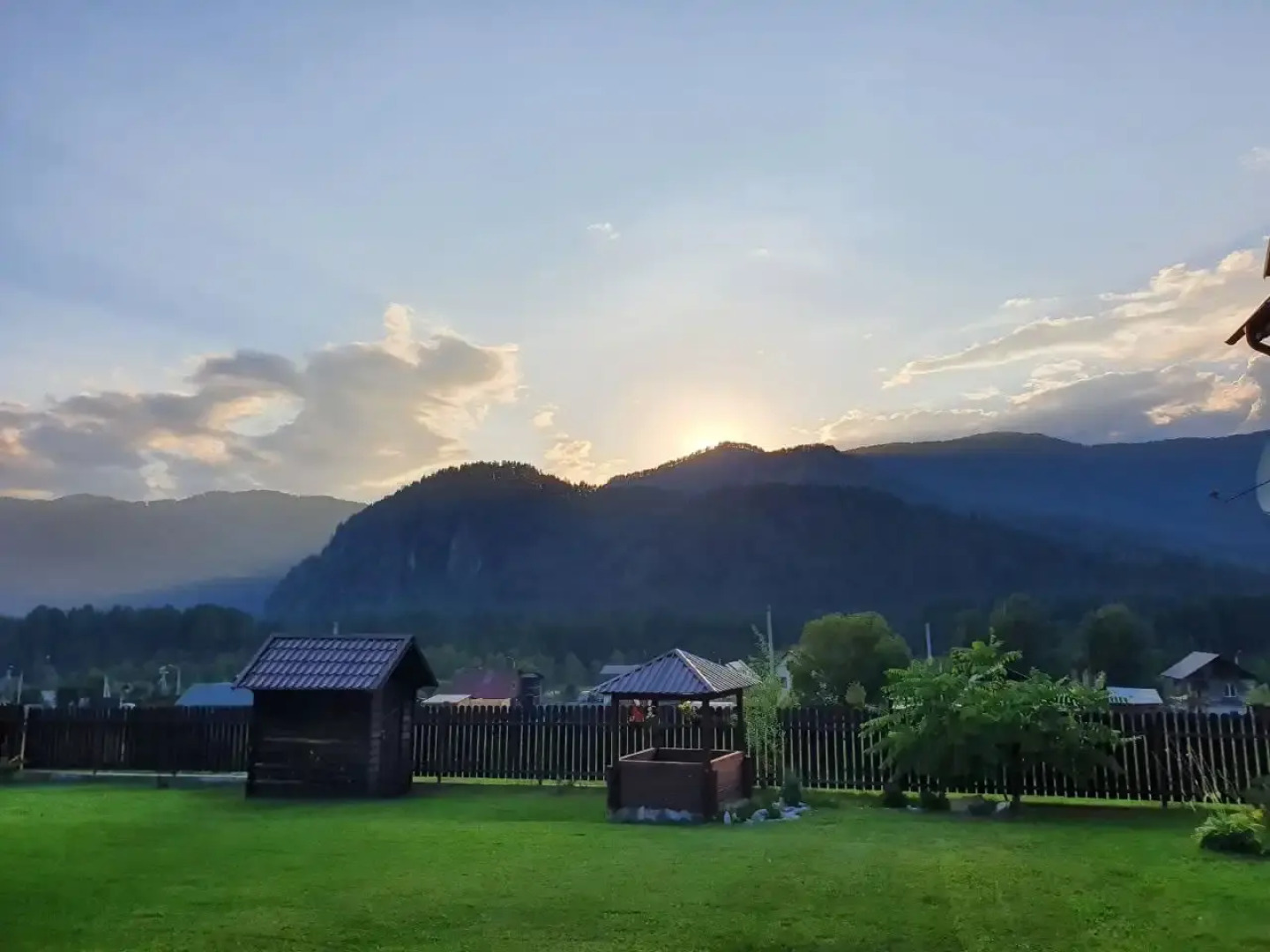 Гостевой дом Алтай Дача 22