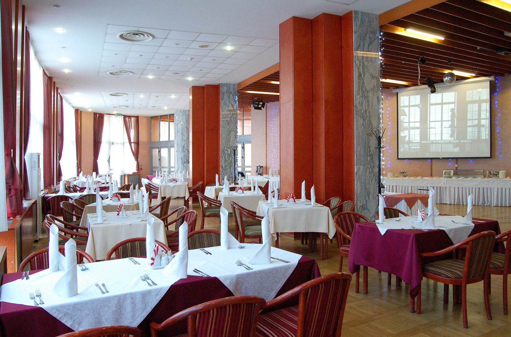 Отель Каравелла