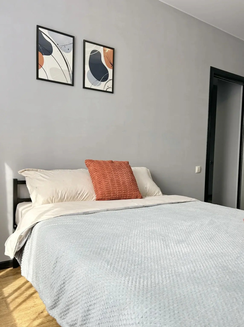 Квартира Двухкомнатная возле Космопорта