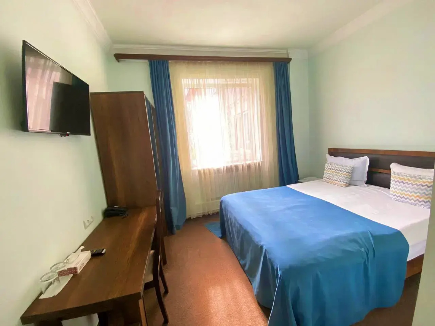 Hotel Mina