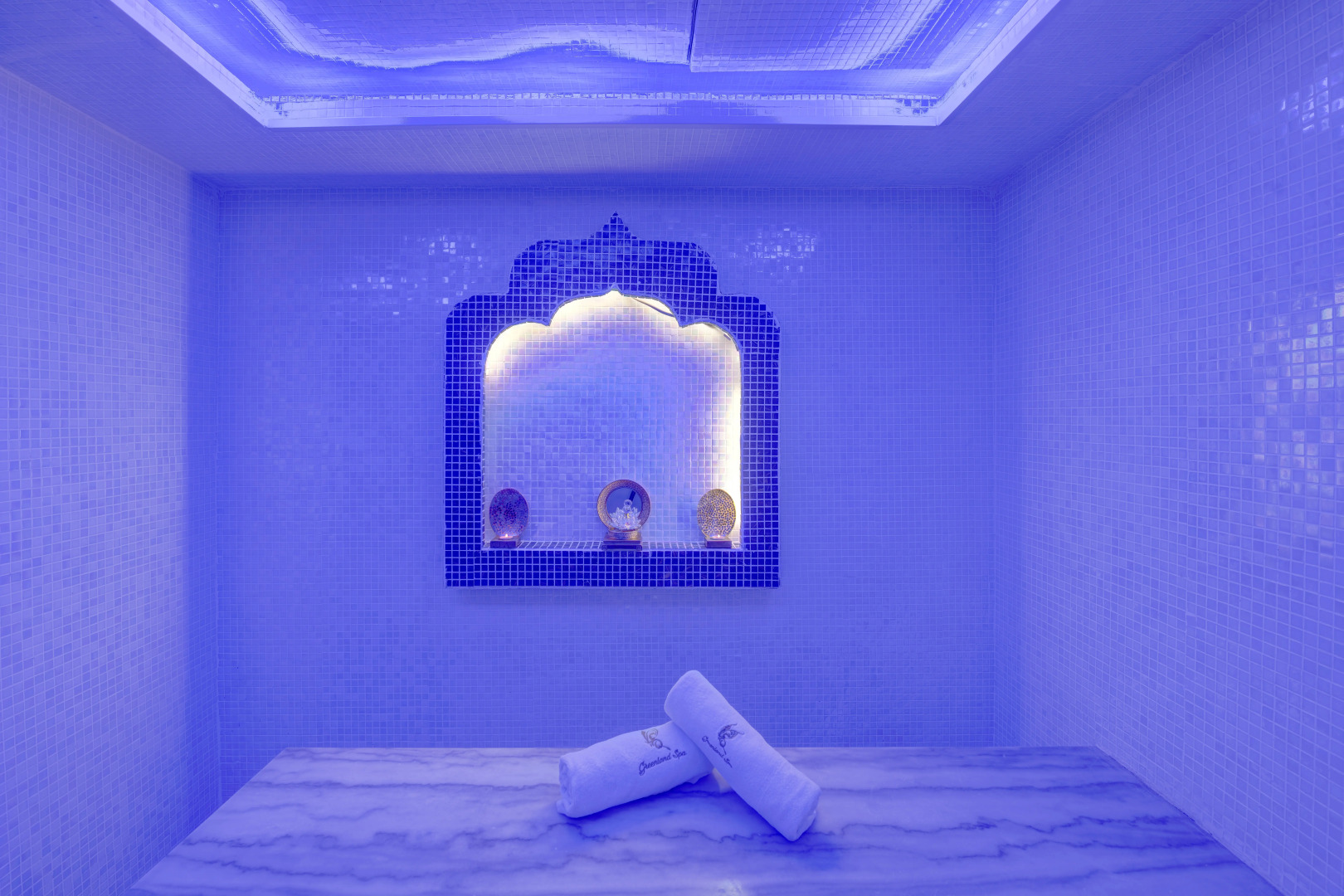 Отель HAWTHORN EXTENDED STAY BY WYNDHAM ABU DHABI