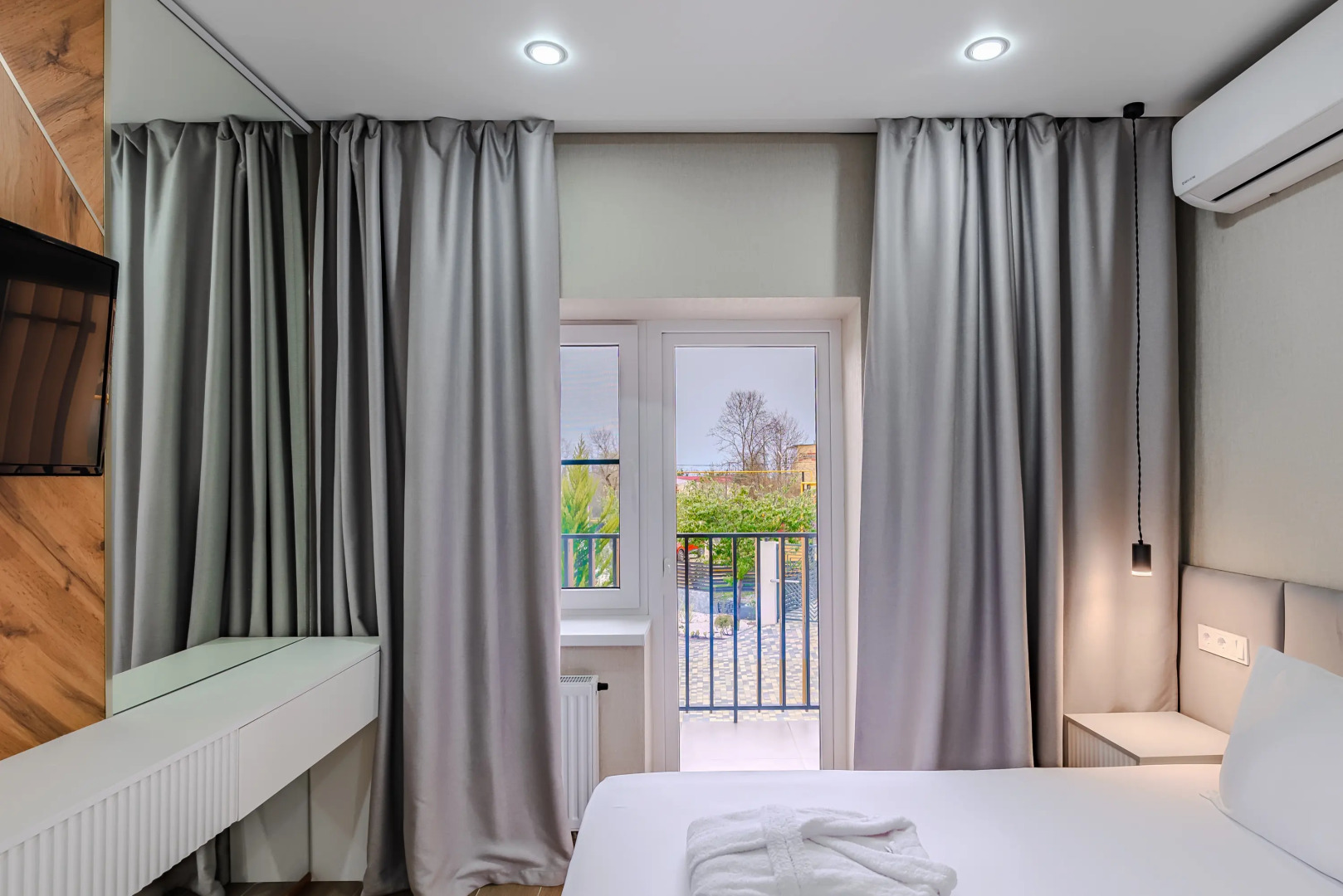 Отель Cosmos Smart Sochi Tivoli