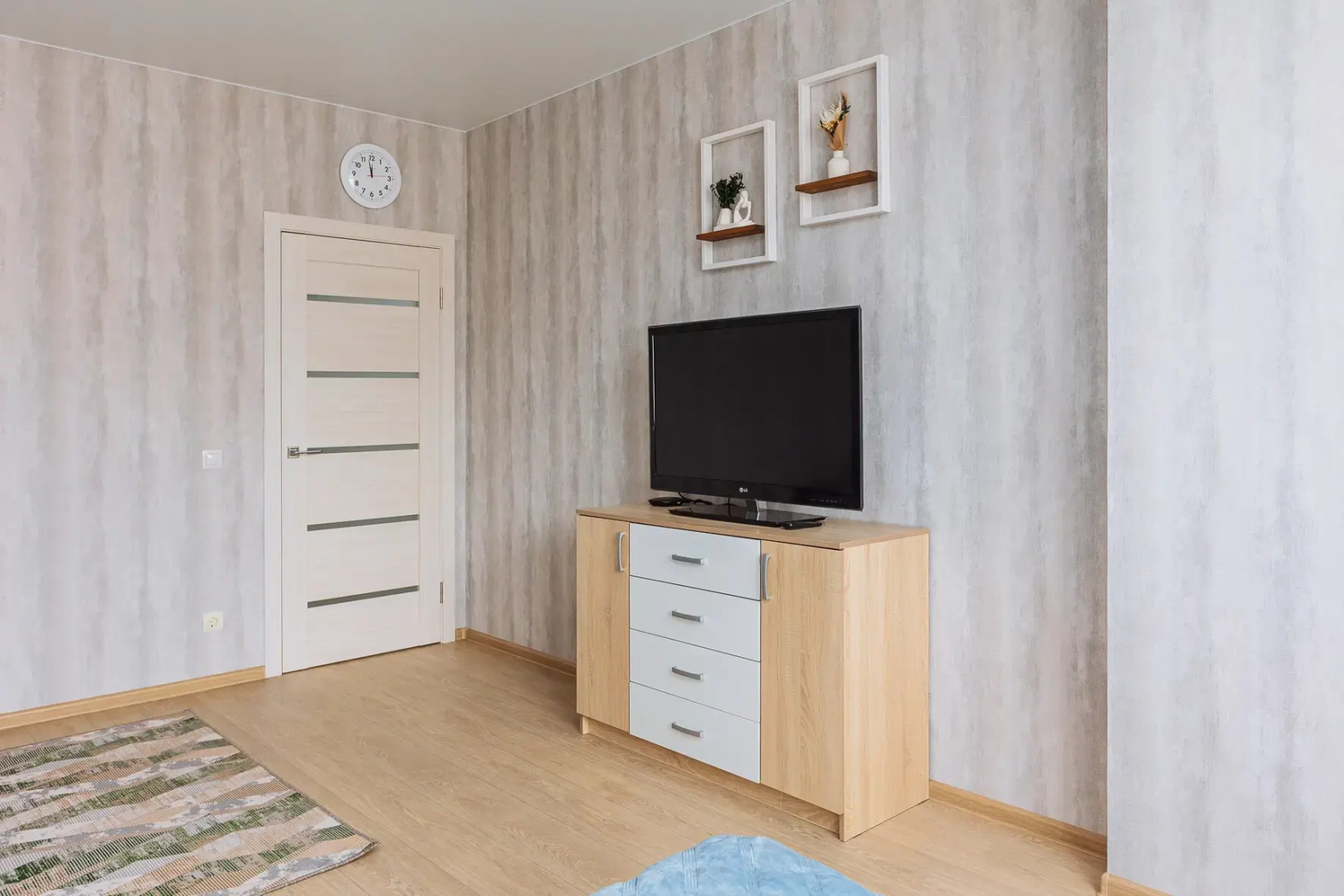 Апартаменты на Кипарисовой