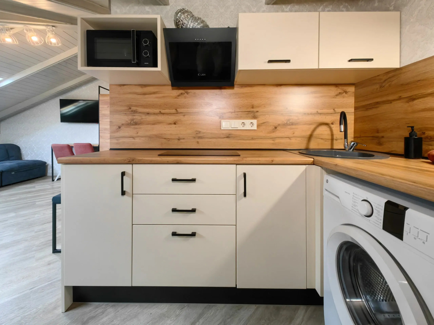 Меблированные комнаты Лалеби