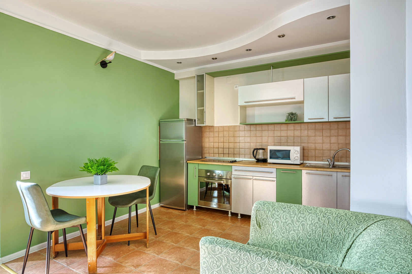 Апартаменты 13 Самый центр. Вид на город и горы. Идеально для командированного и туриста.