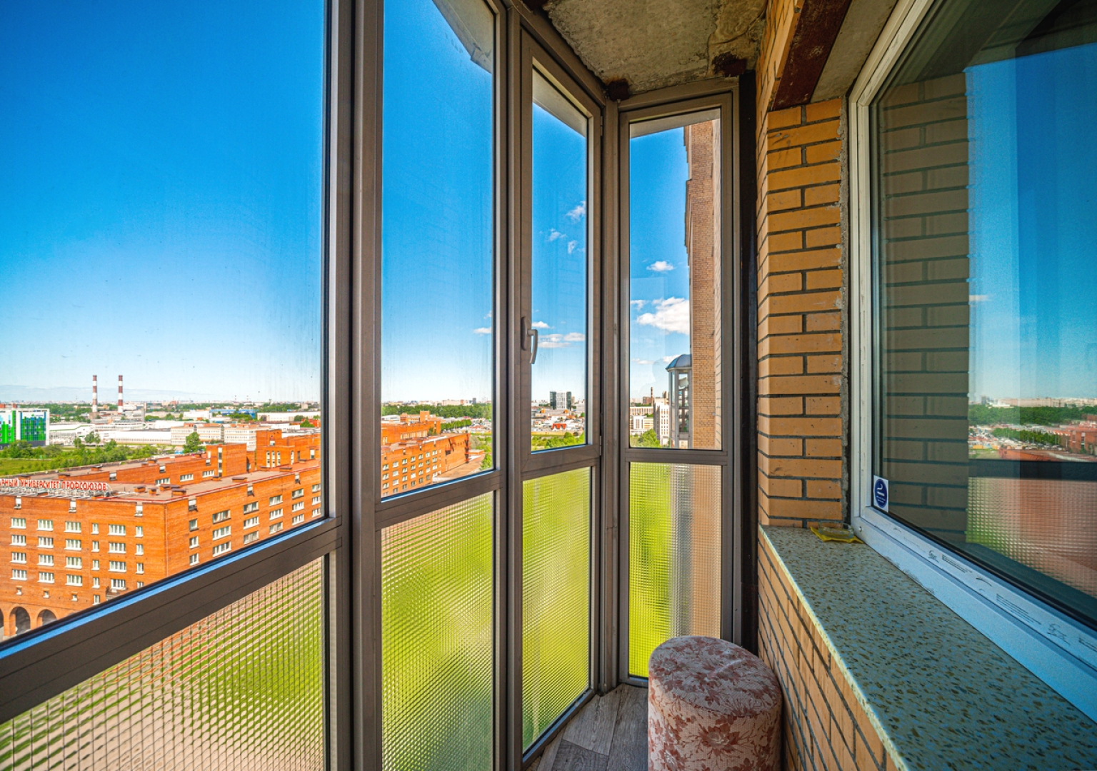 Апартаменты Loft Бухарестская 64