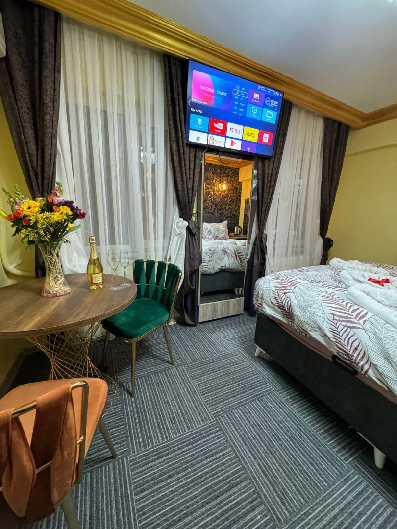 Апартаменты Gur Royal Suit