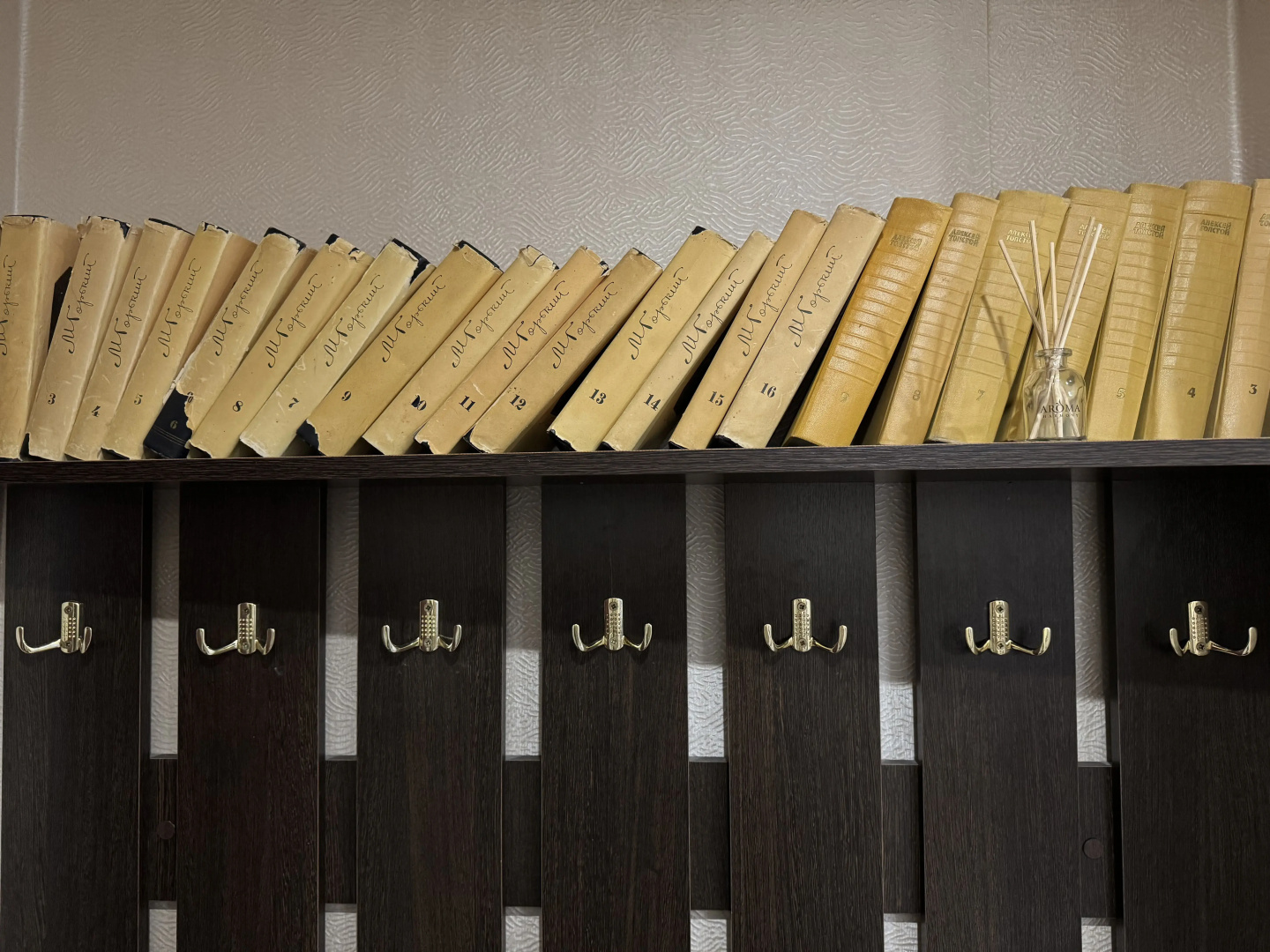 Апартаменты Apart-Comfort на Которосльной Набережной 4