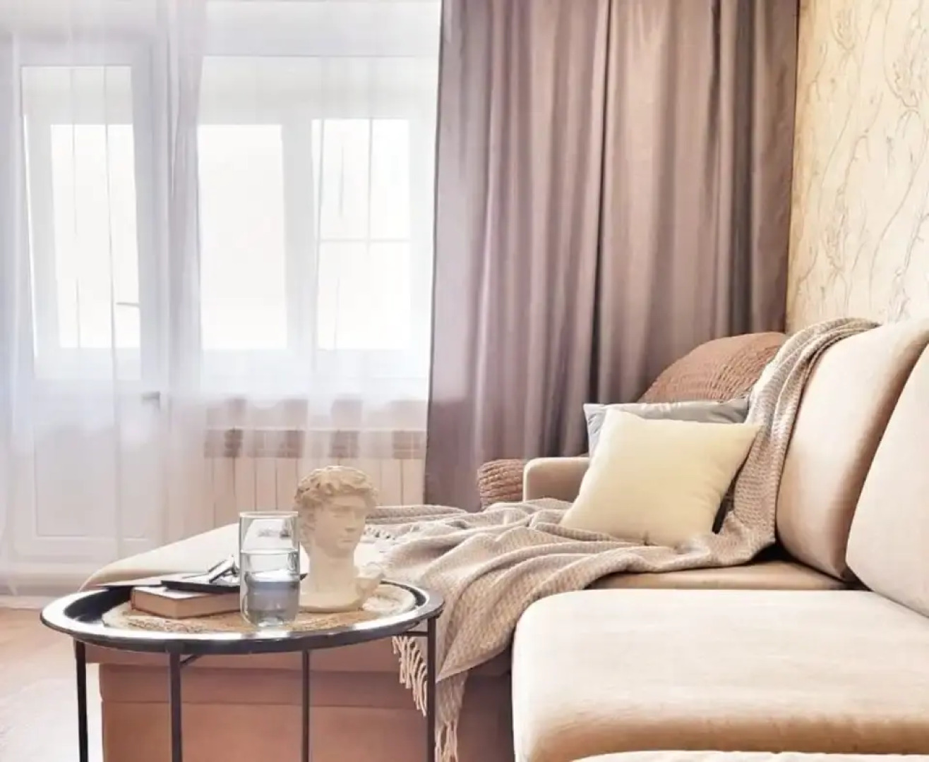 Апартаменты на улице Комарова 127Б