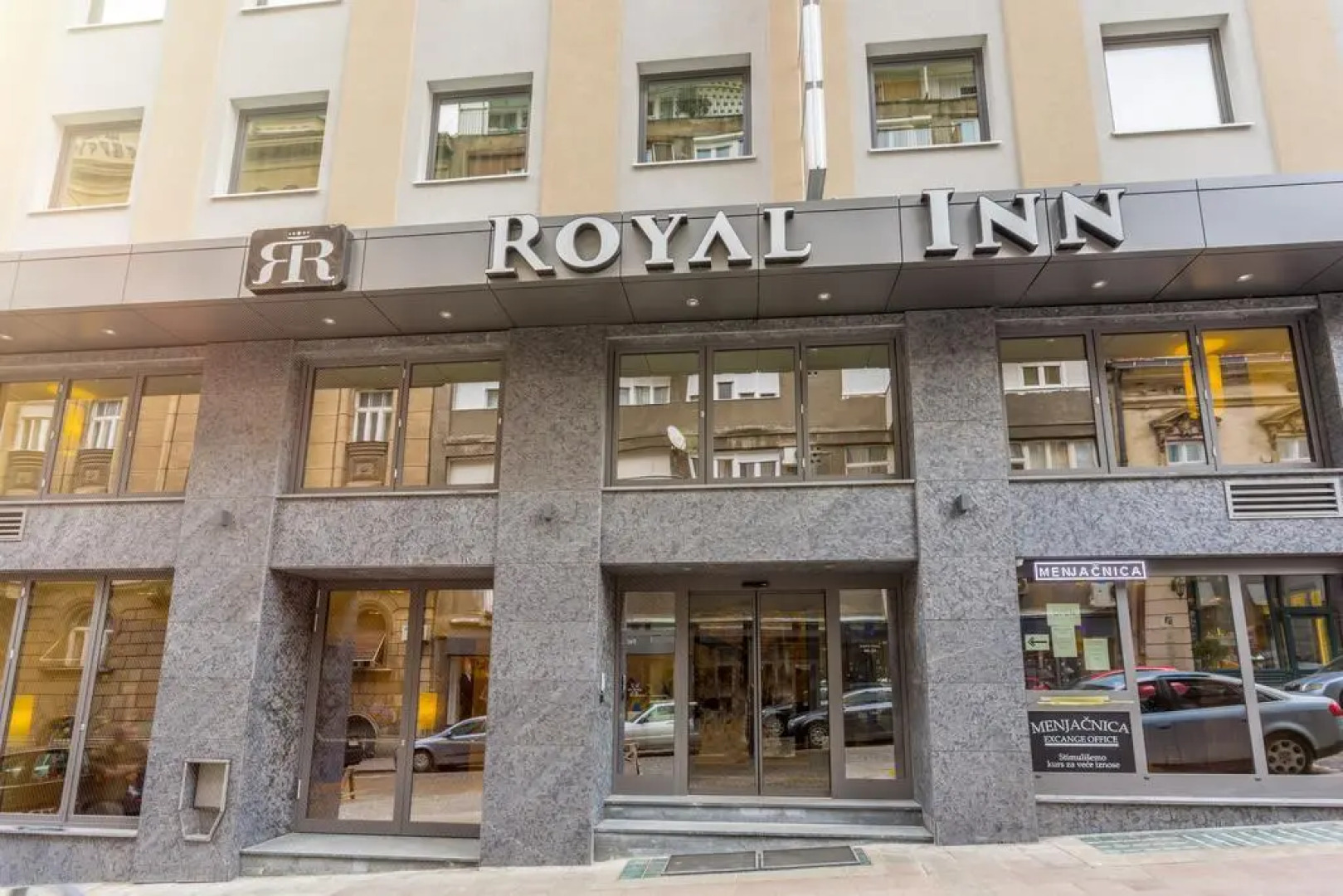 Отель Royal Inn