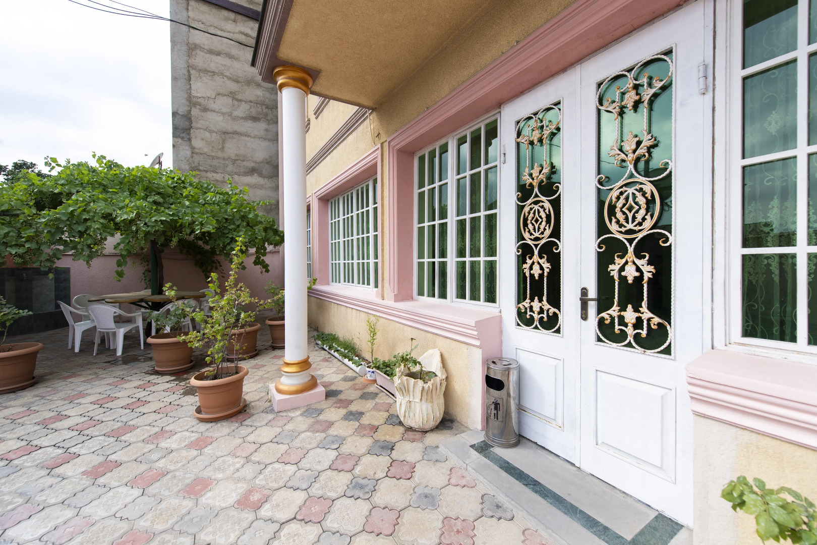 Гостевой дом с 5 спальнями