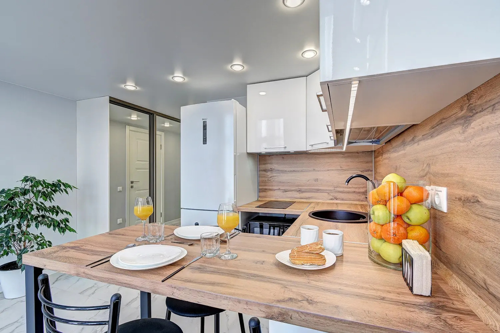 Апартаменты двухуровневые на Мамайке