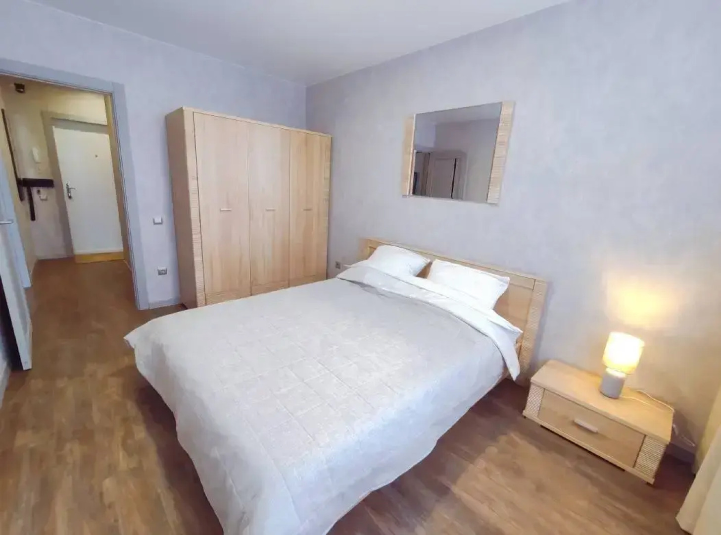 Апартаменты  Двухкомнатные апартаменты евростандарта с закрытой территорией