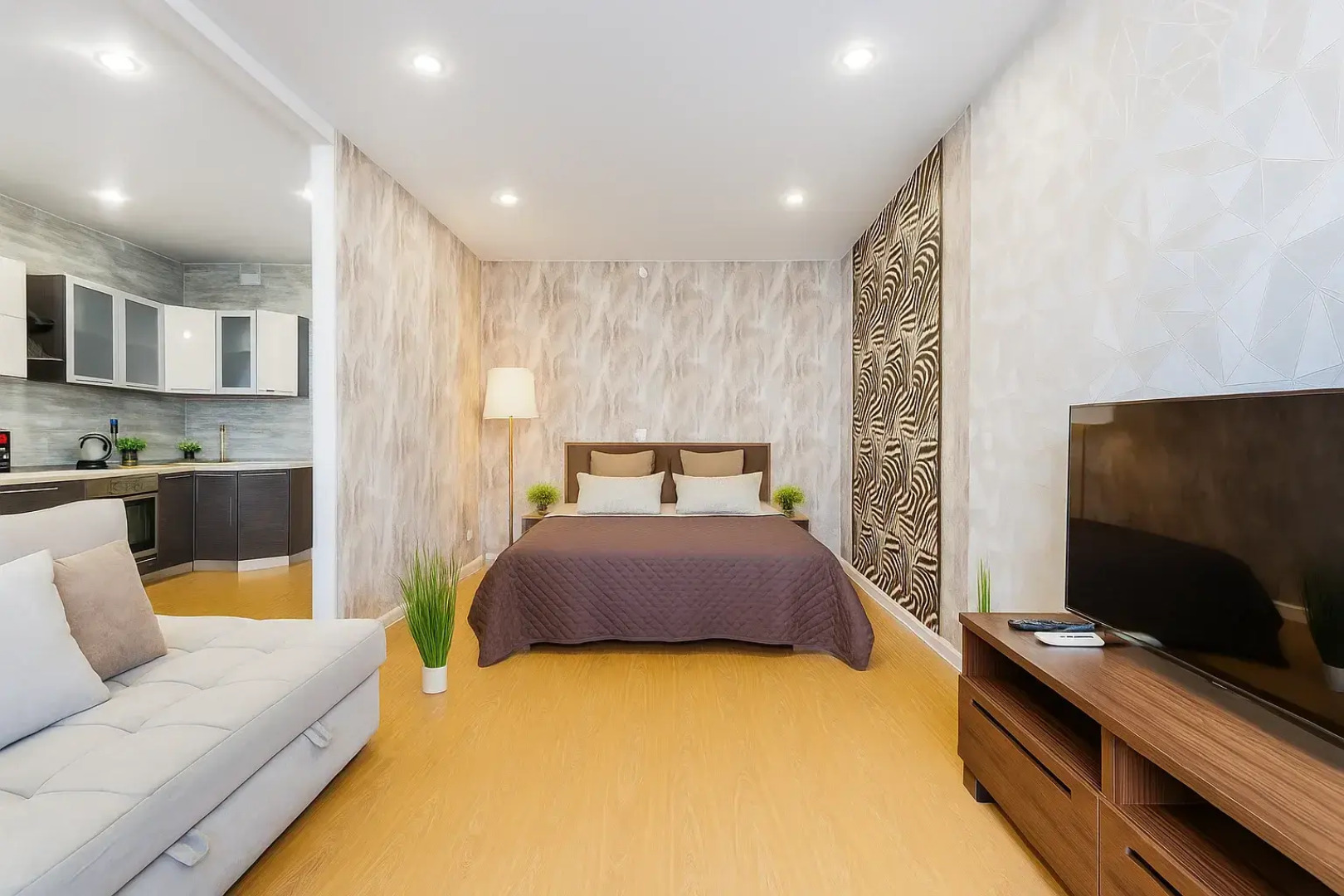 Квартиры УЮТНЫЕ  возле АКВАПАРКА и ЦЕНТРА Казани от сети "Rushouse" (РусХаус)