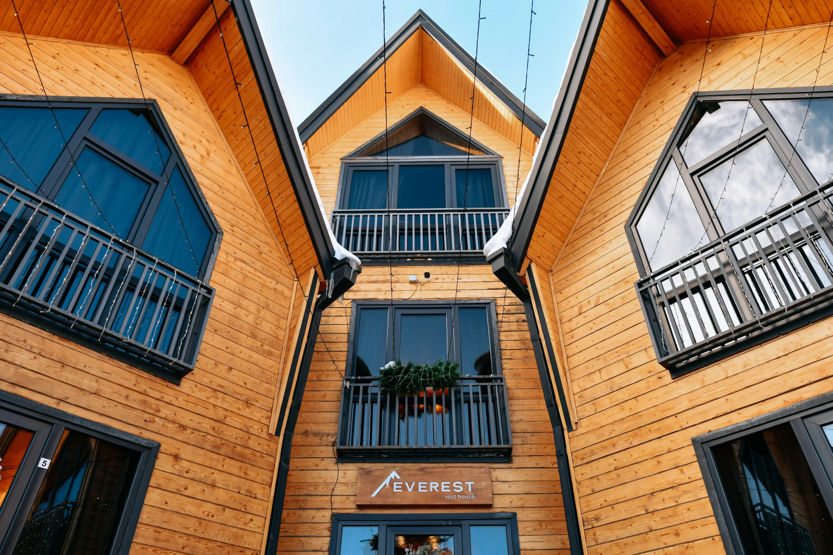 Отель Everest Rest House