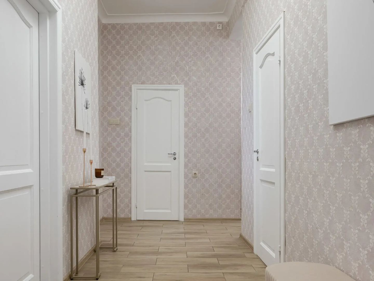 Квартира GM Apartments Легендарная Двушка на Тверской у Садово-Триумфального Сквера