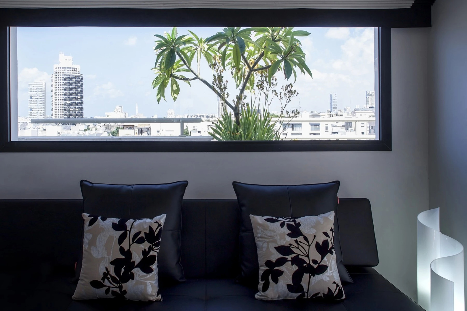 Апартаменты Design 2 Bdr Duplex Penthouse Rothschild #TL54