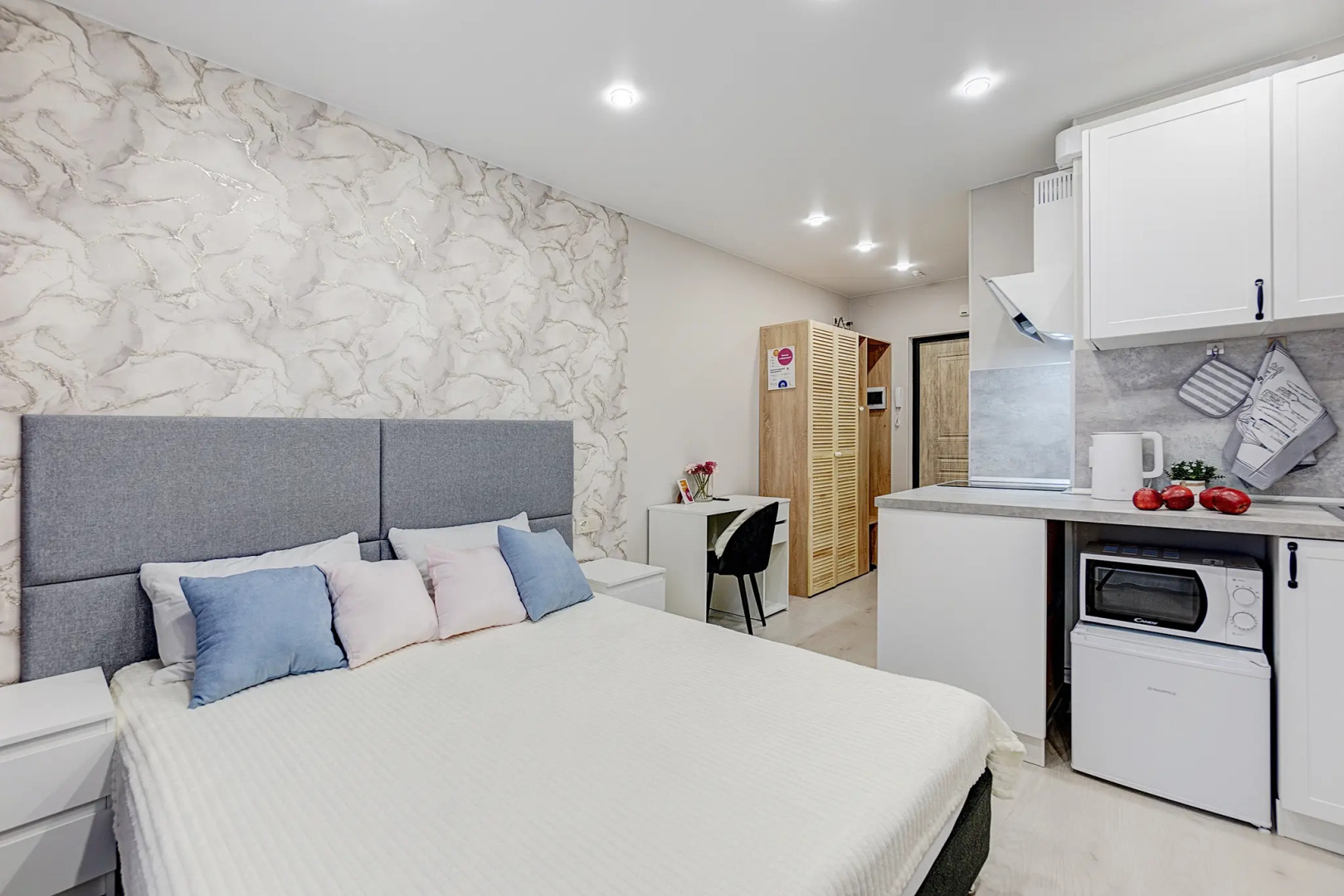 Апартаменты Светлая Студия