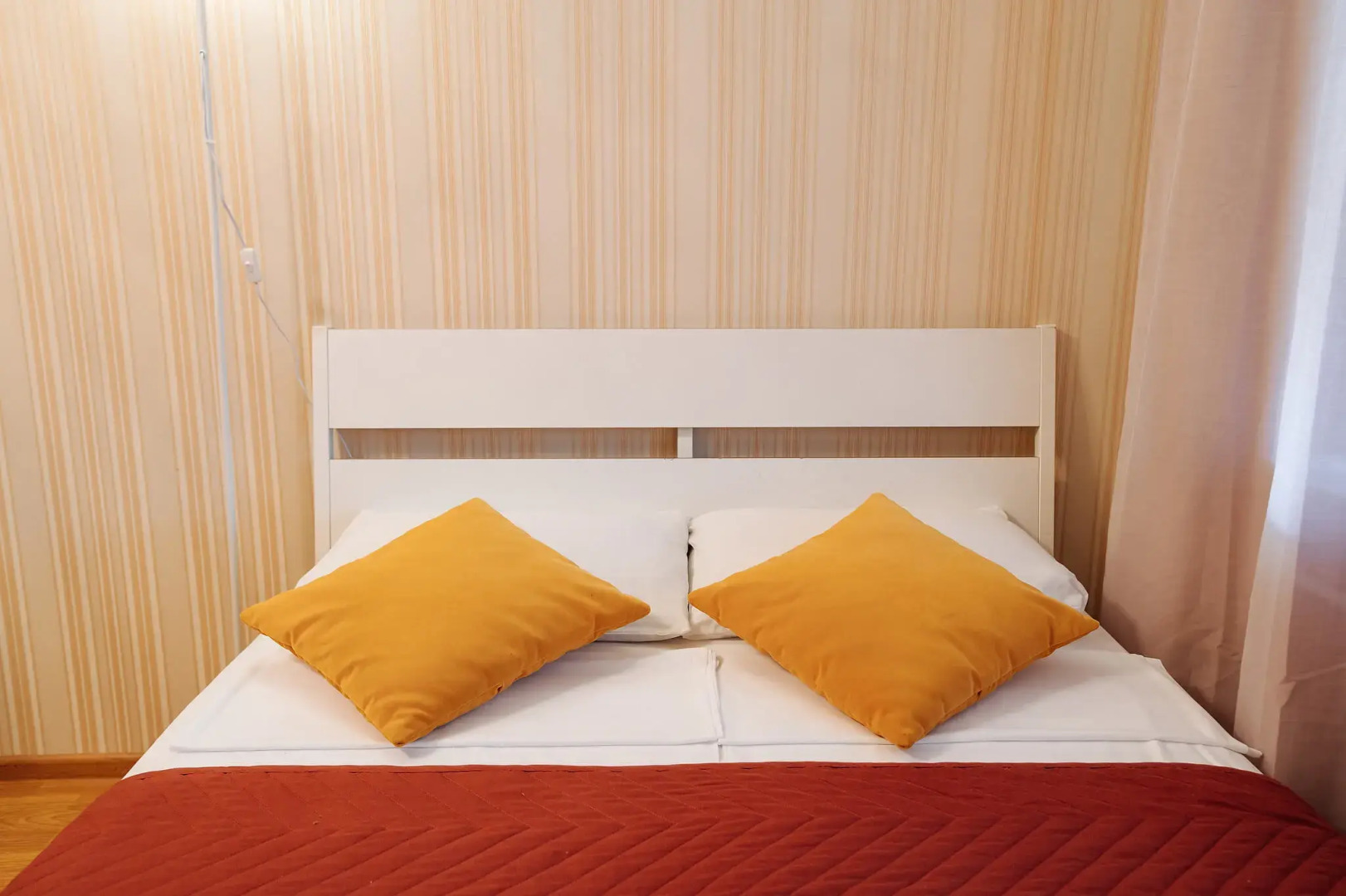 Апартаменты 9 ночей на Чкалова 48