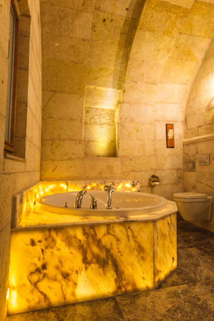 Отель Solo Cave Suites