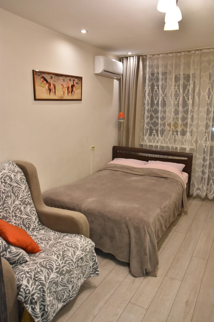 Квартира-студия с балконом на Синельникова 1