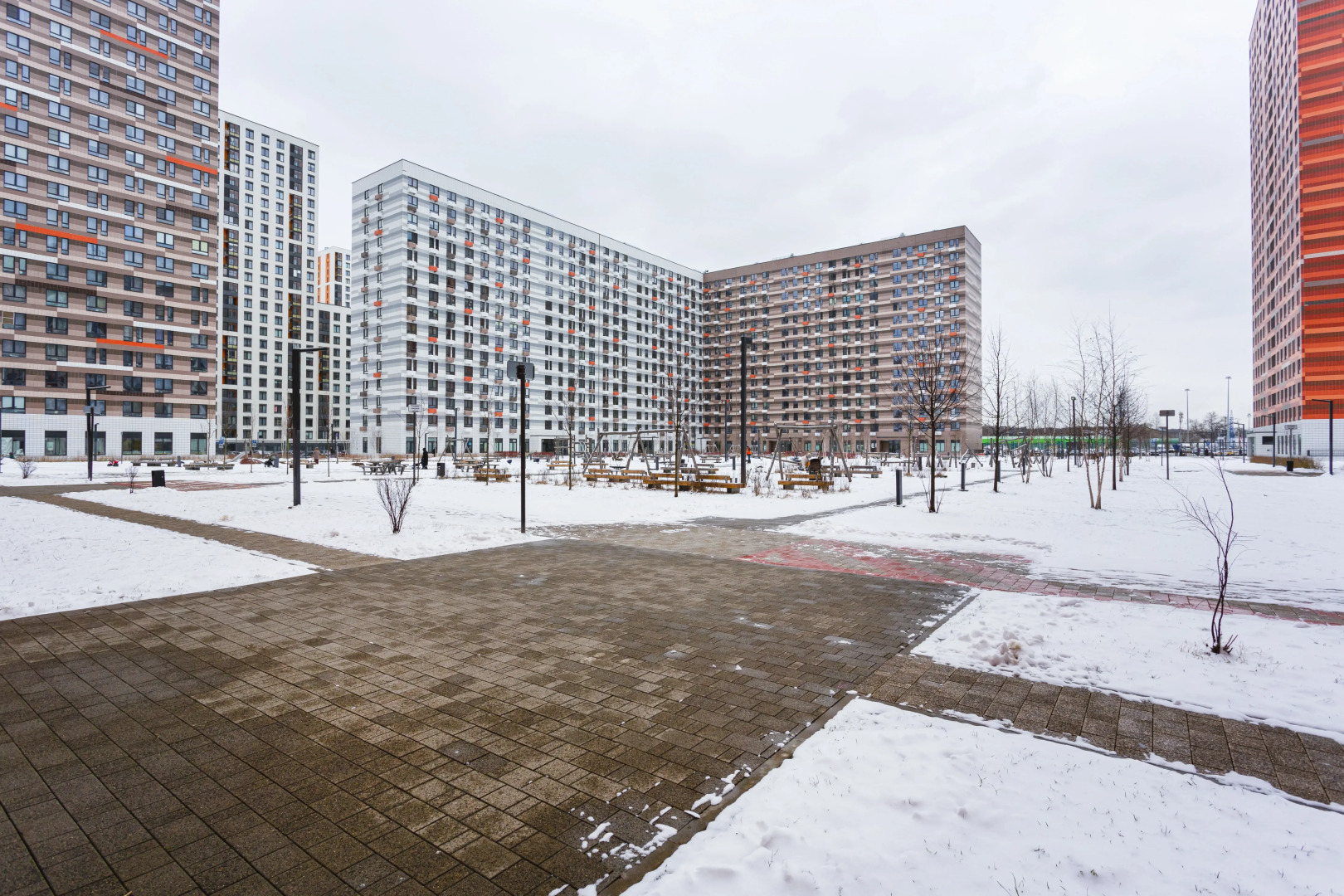 Апартаменты четырехместные на Рябиновой 1