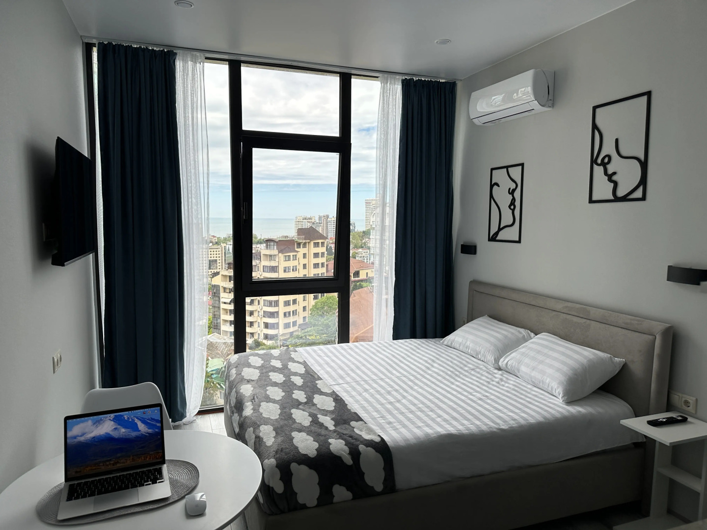 Апартаменты Студия в ЖК Метрополь