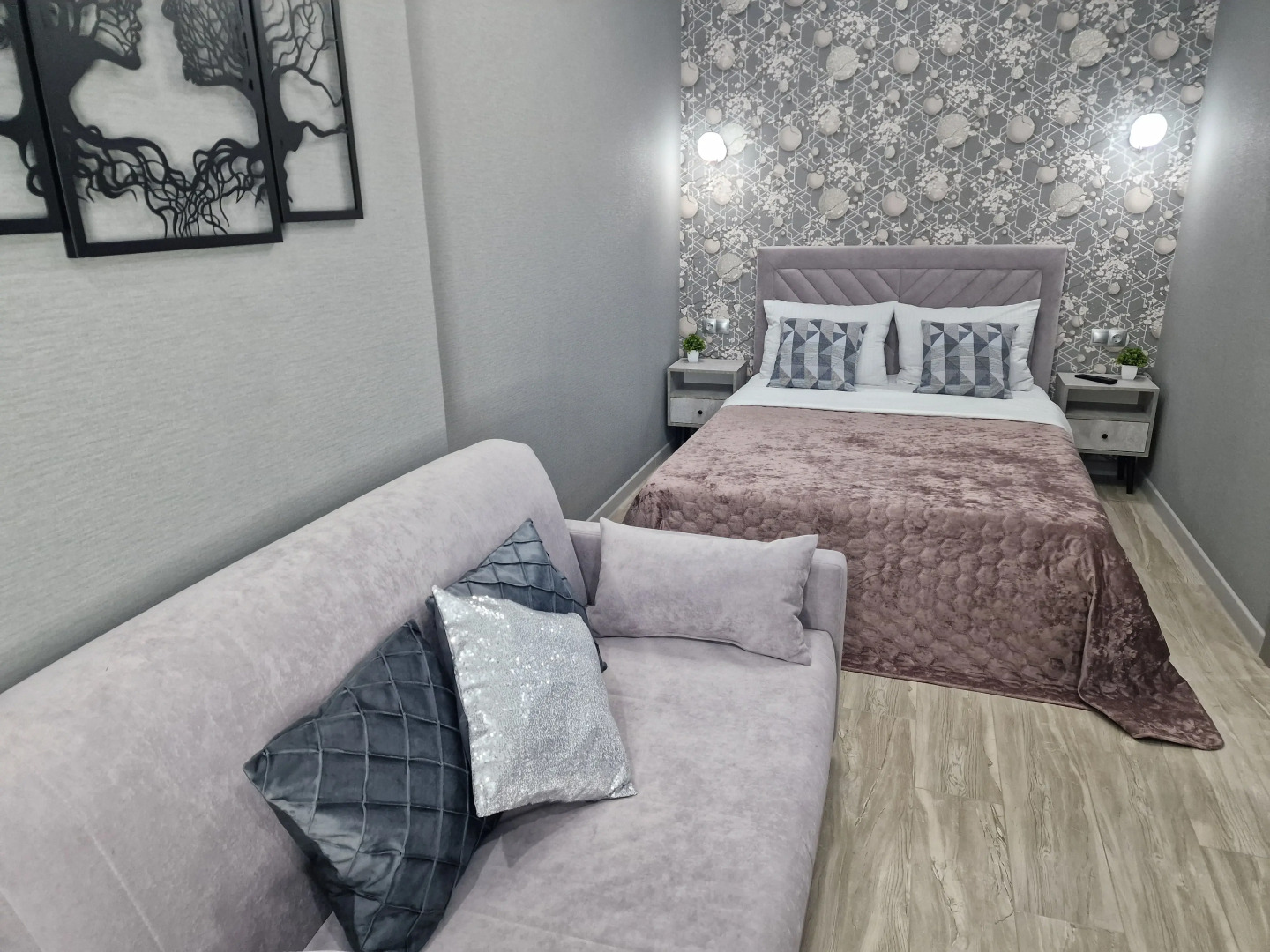 Апартаменты двухкомнатные  в новостройке