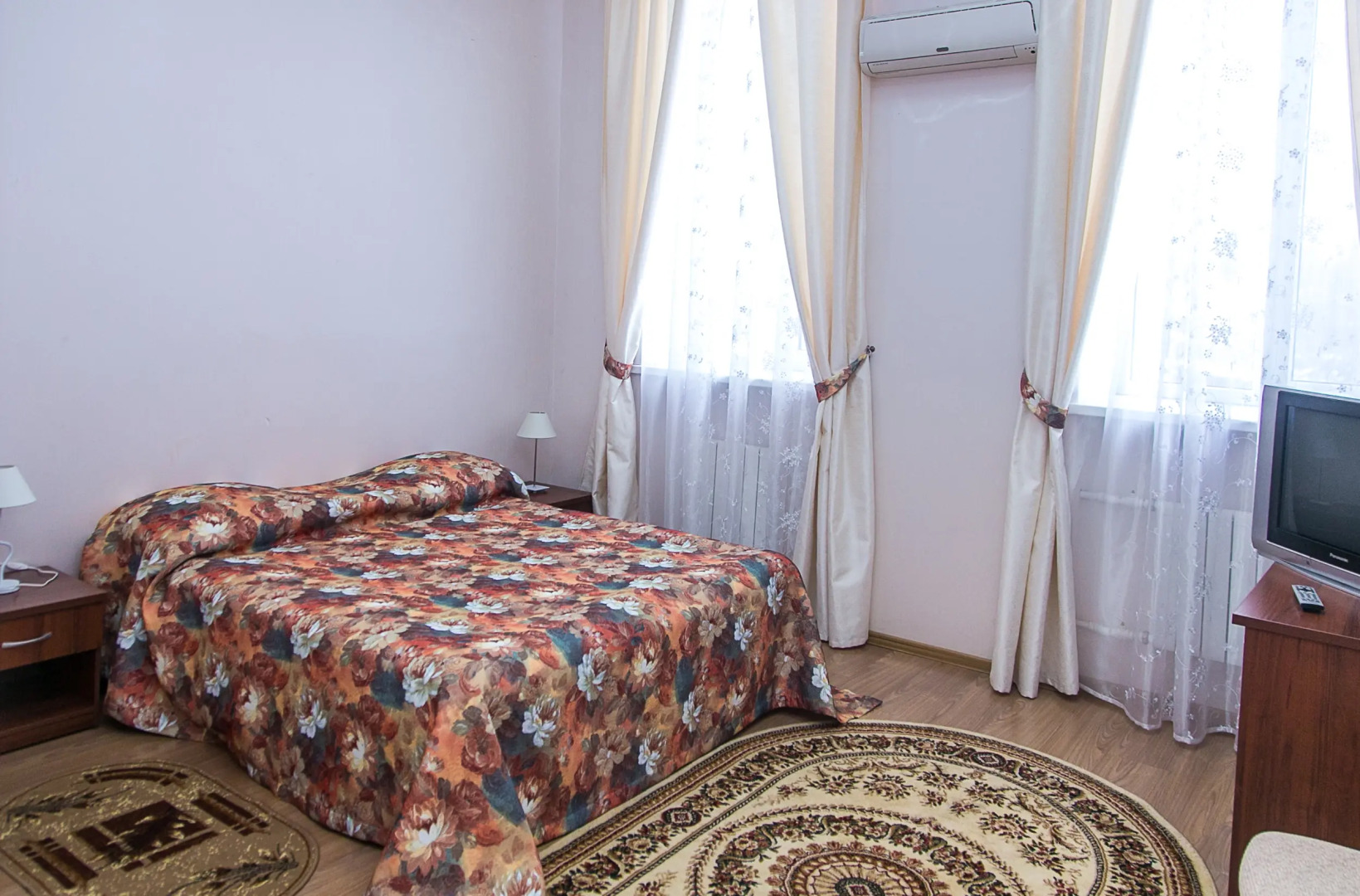 Отель Левый Берег