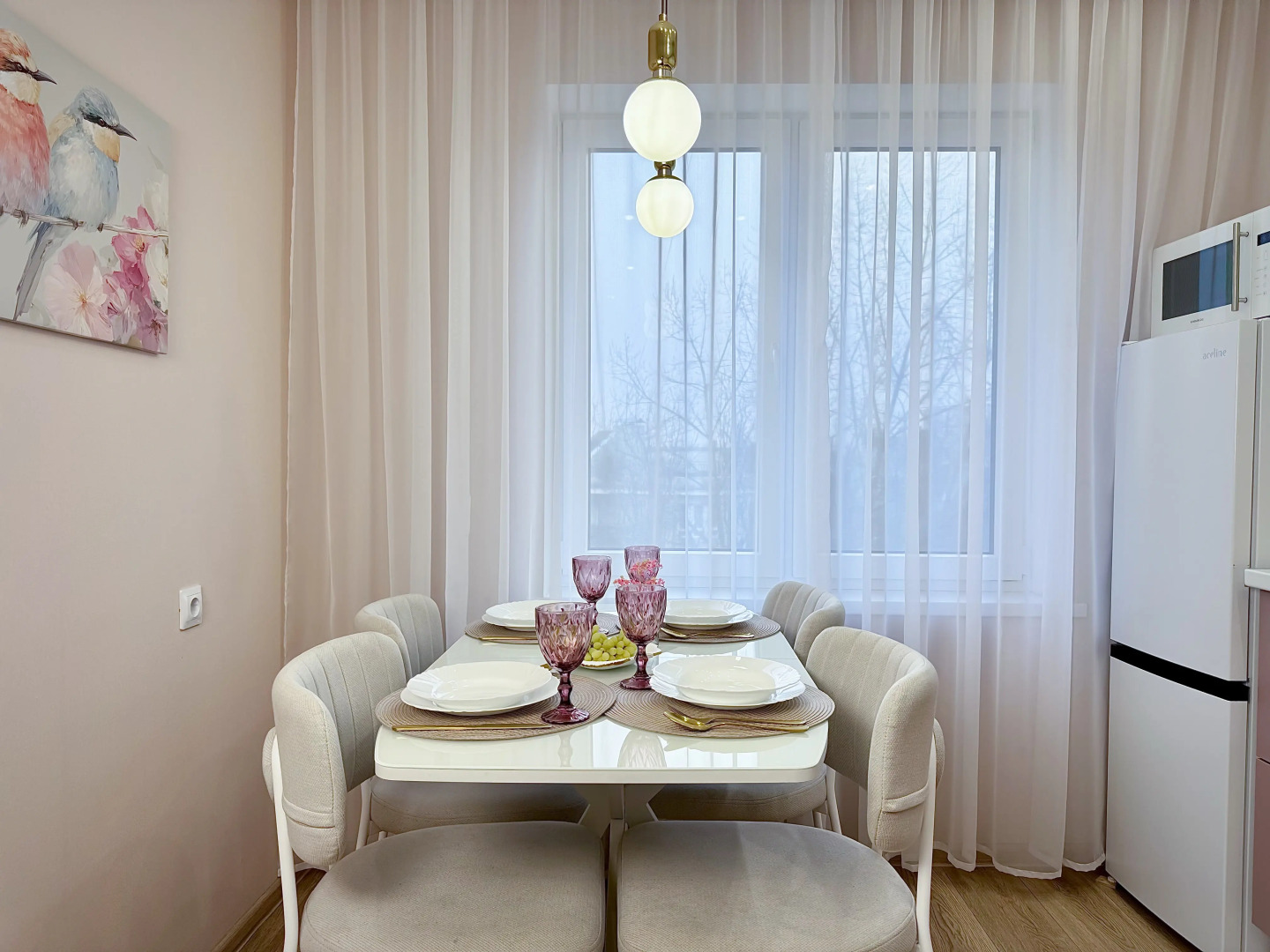 КвартираKenig Holidays 2-к "Птицы" в самом центре Рыбной деревни