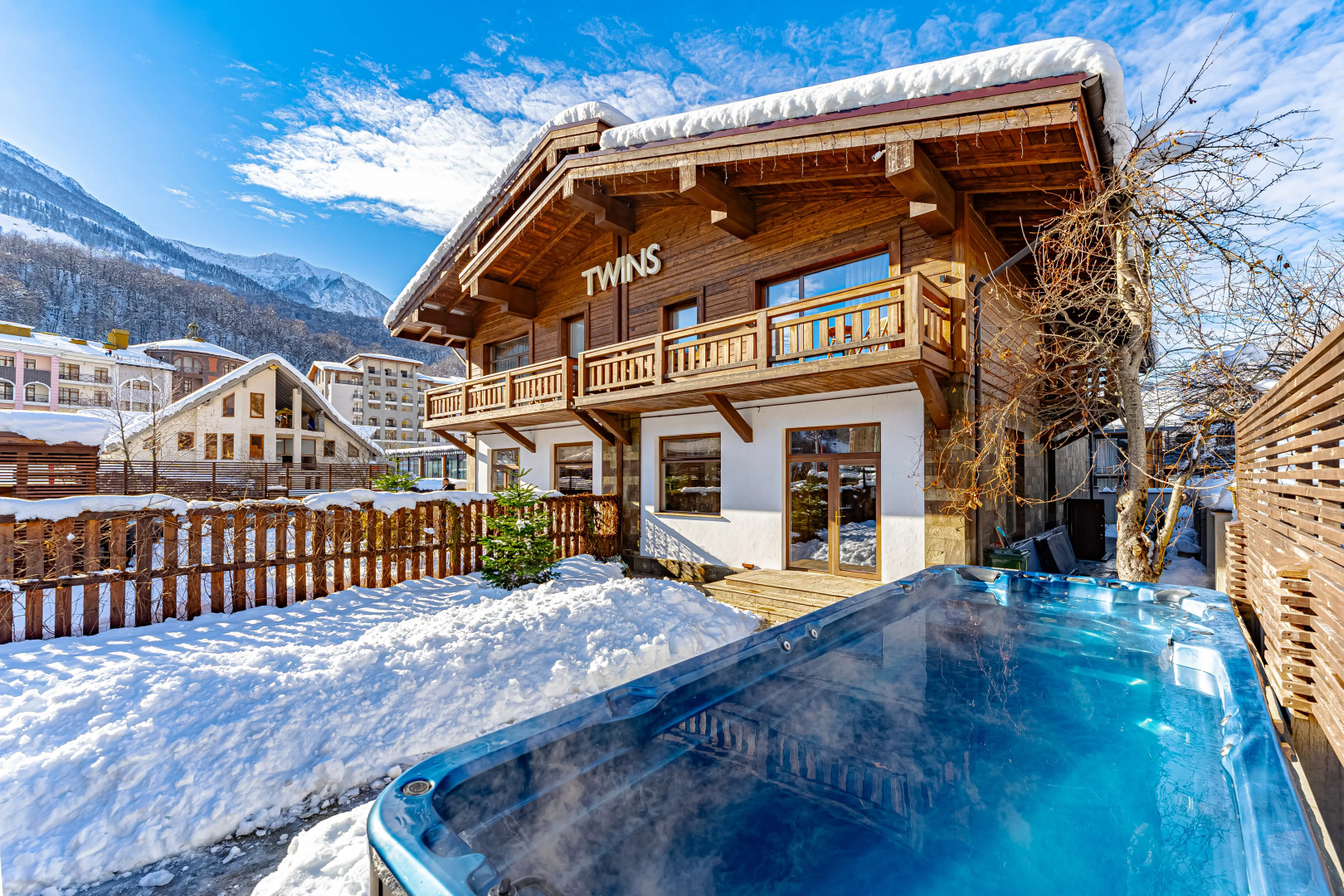 Коттедж Премиум Класса в Горах на 12 Гостей