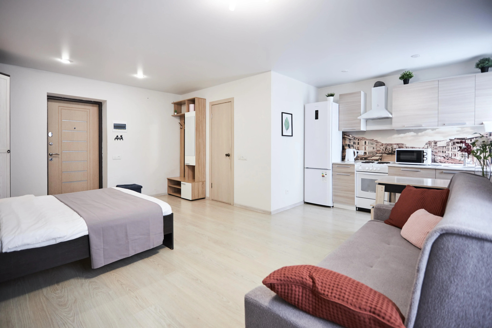 Апартаменты Санфировой 99