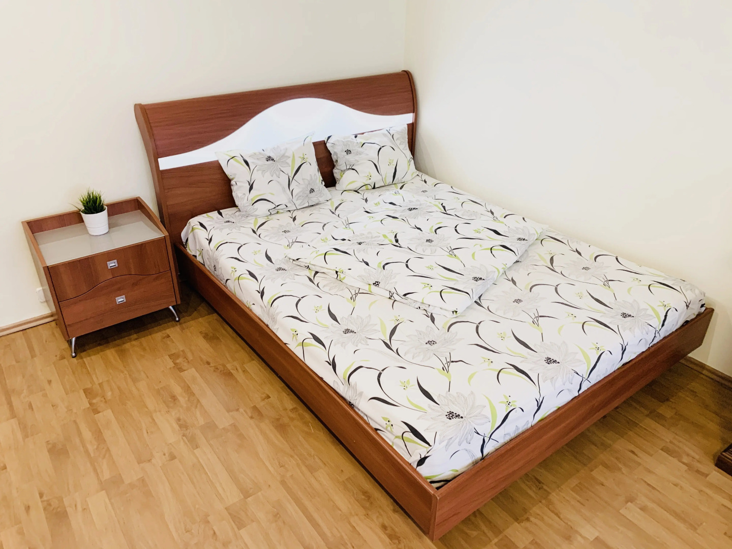 Апартаменты HotelRoom24 у метро белорусская