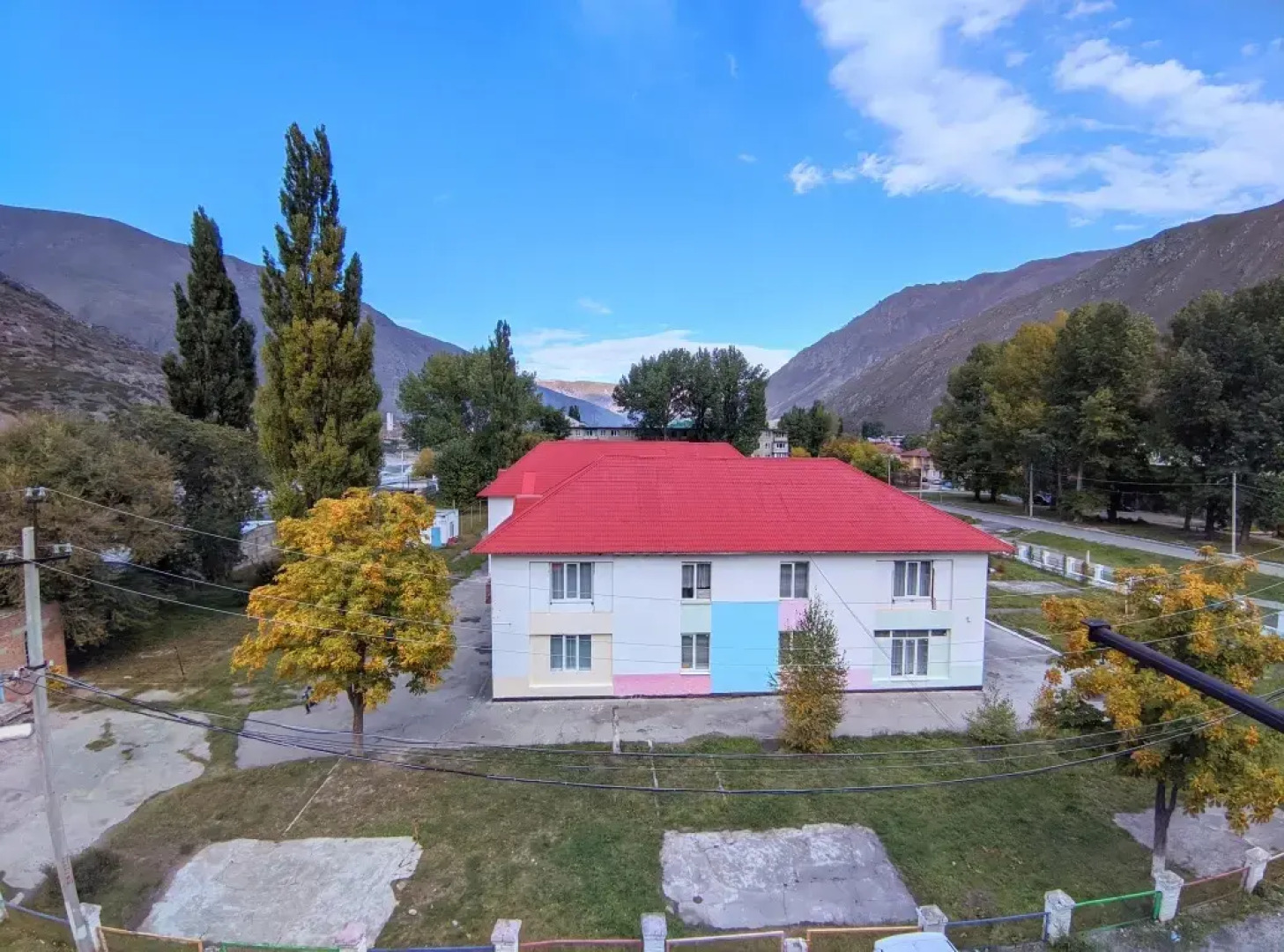 Апартаменты Семейные с Балконом и Красивым Видом в Тырнаузе от Квартирукинг