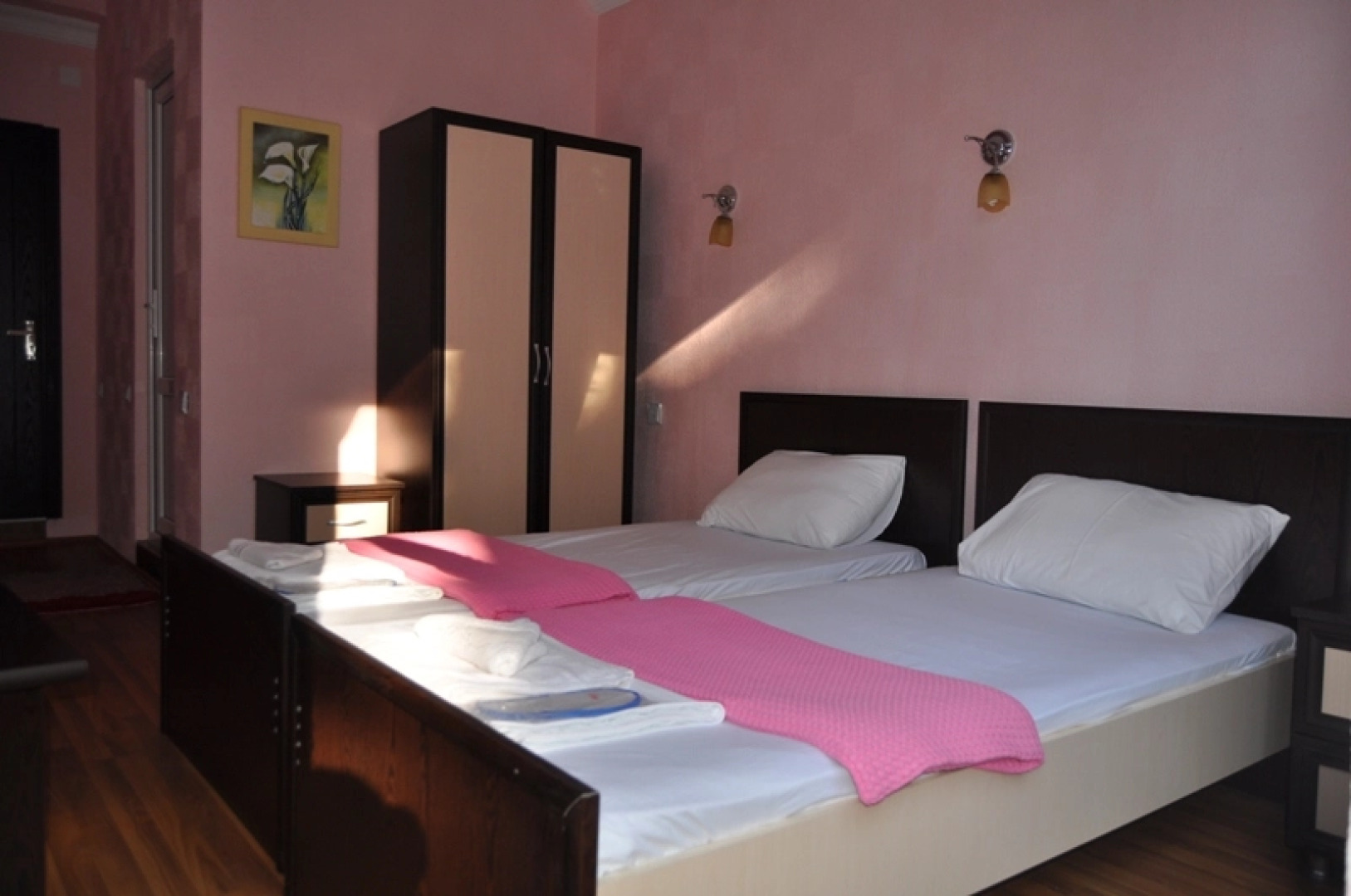 Отель Nine Brothers