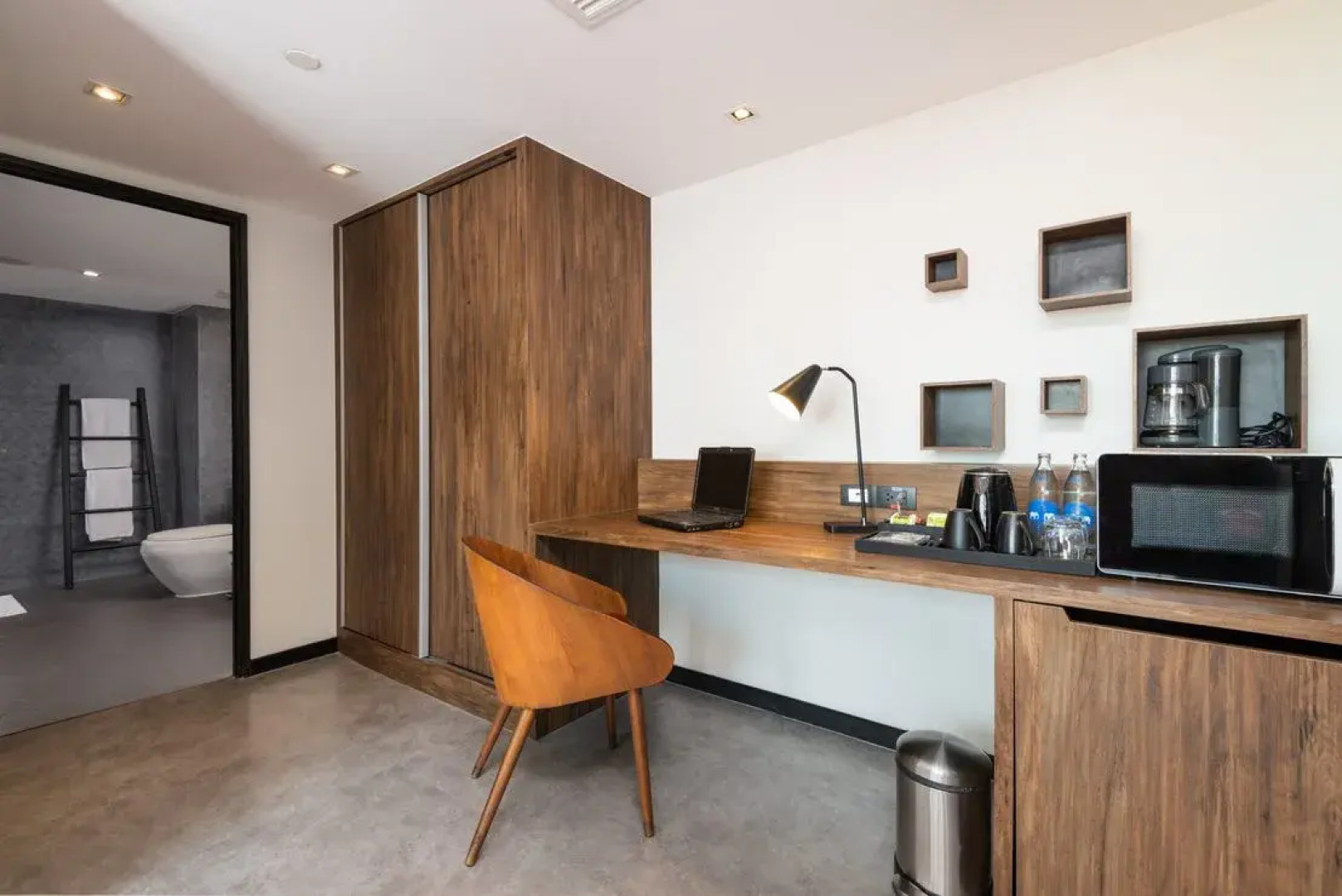 Maitria Mode Sukhumvit 15 Bangkok