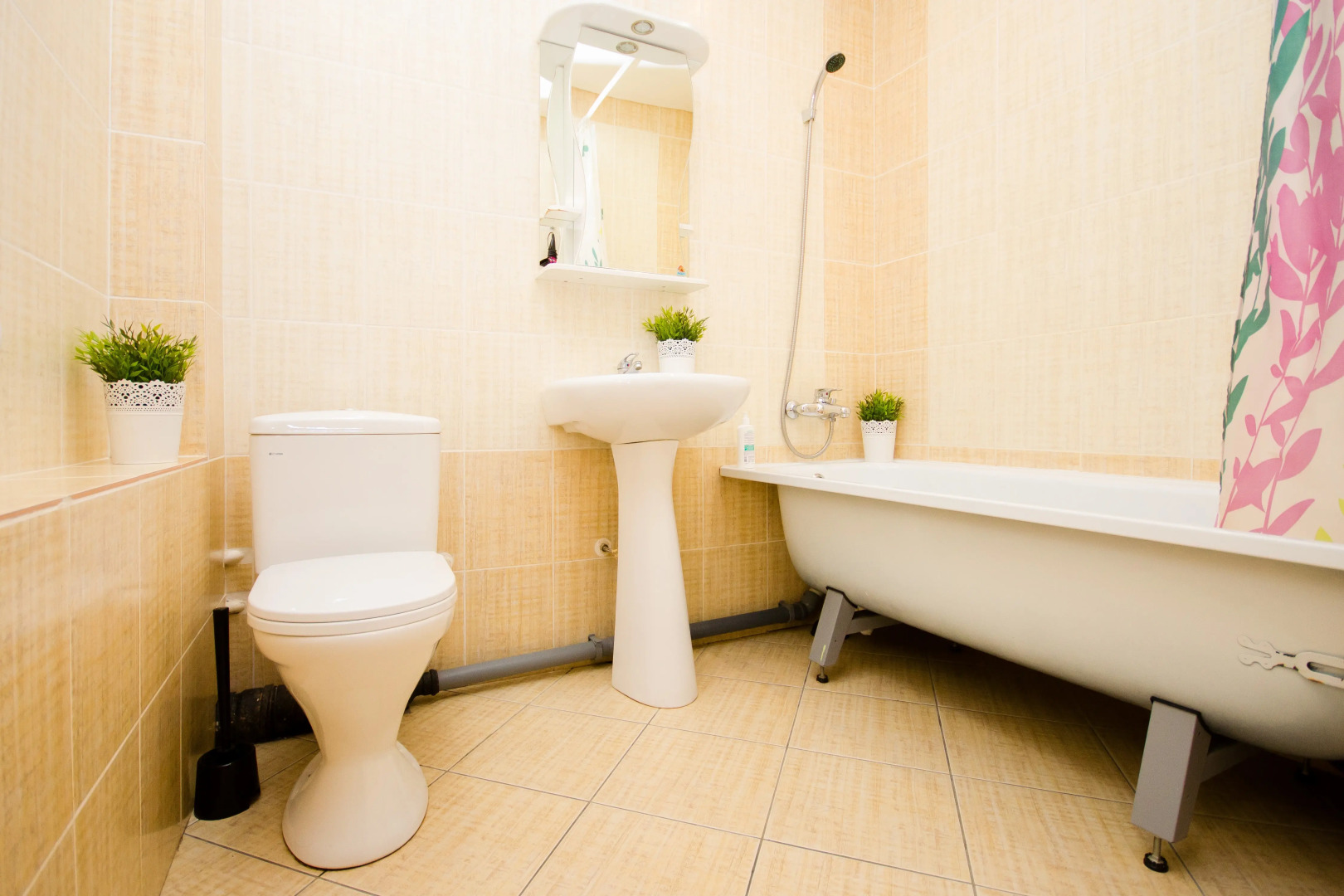 Апартаменты Квартирный Вопрос на Лазурная 17