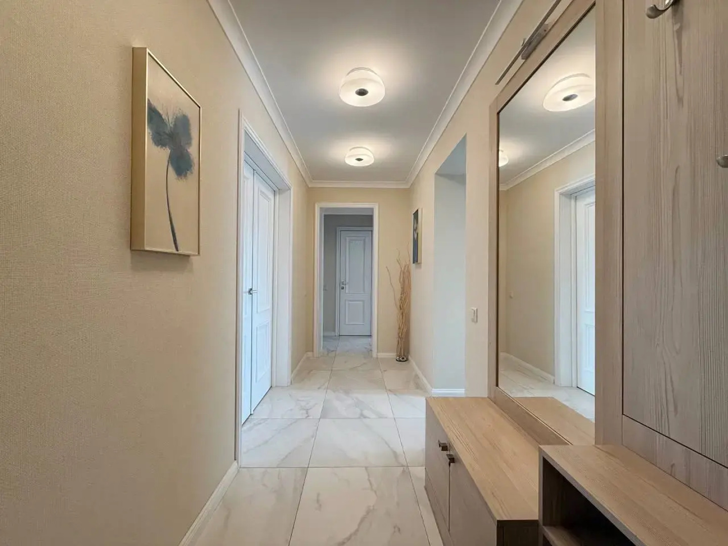 Апартаменты 4-комнатные HomeApart Сторожовская 8 (2)